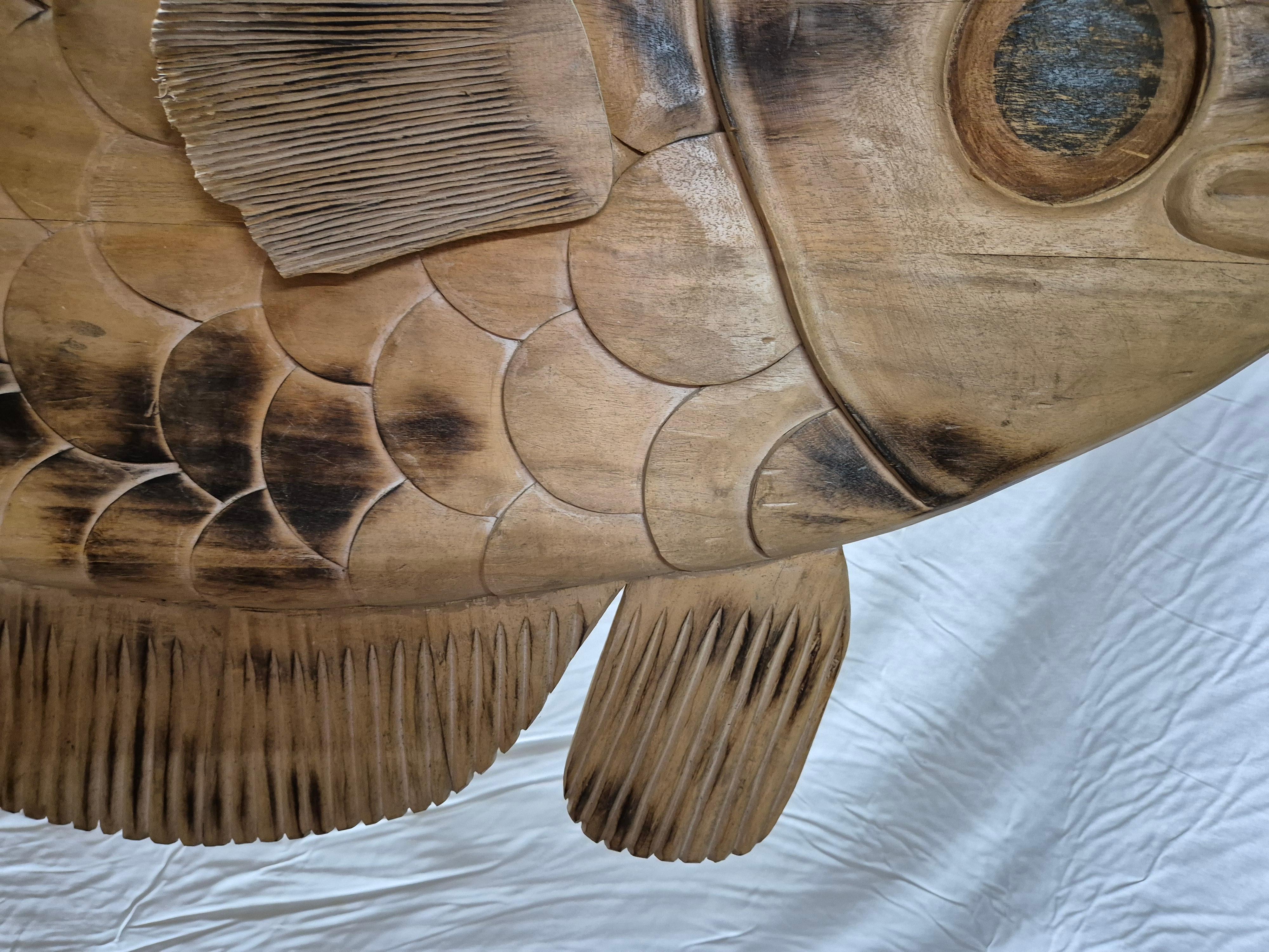 Signe commerciale sculptée « Fresh Fish » ( poisson frais) en vente 1