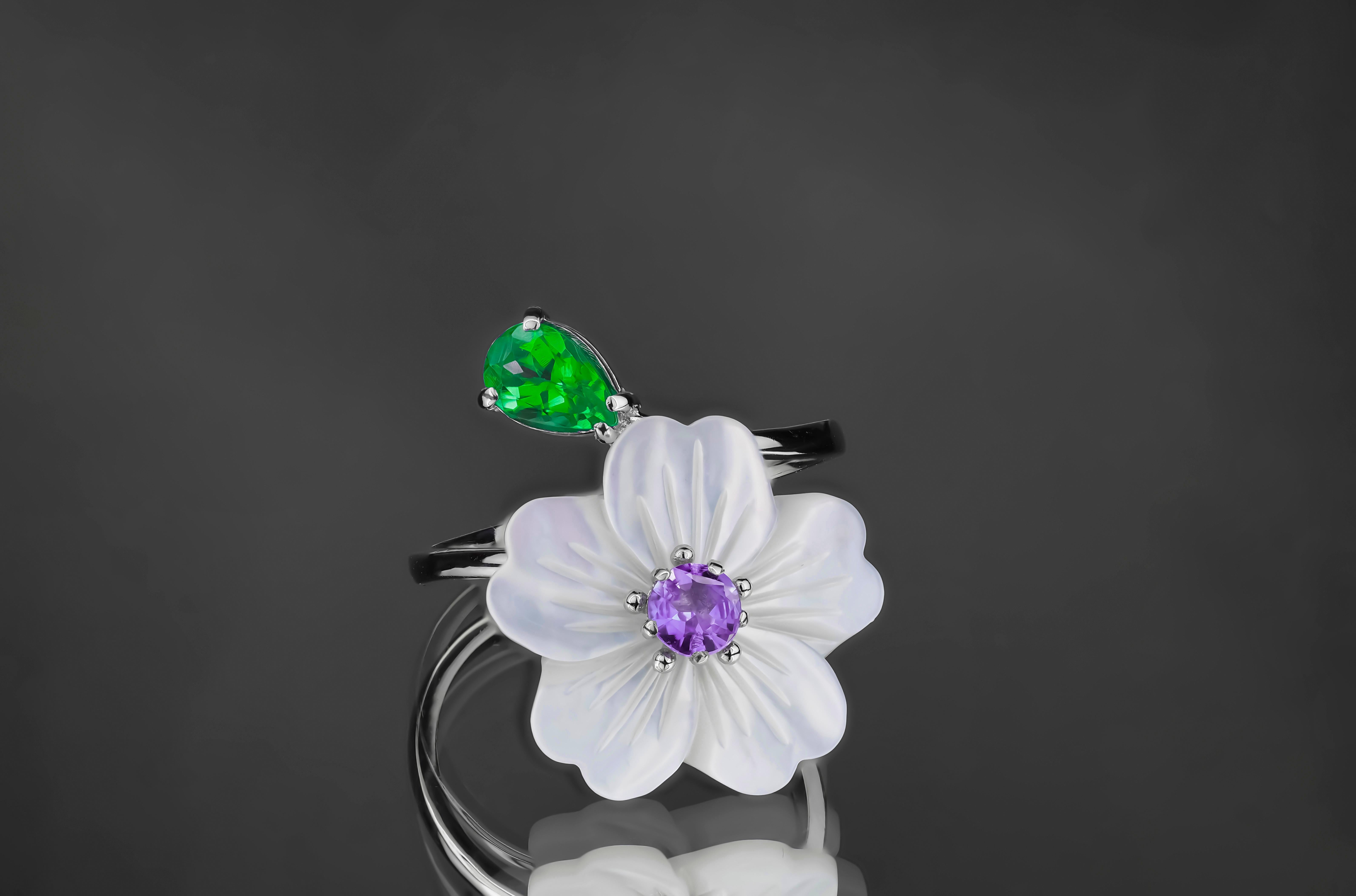 Modern Carved Flower 14k ring with gemstones. For Sale