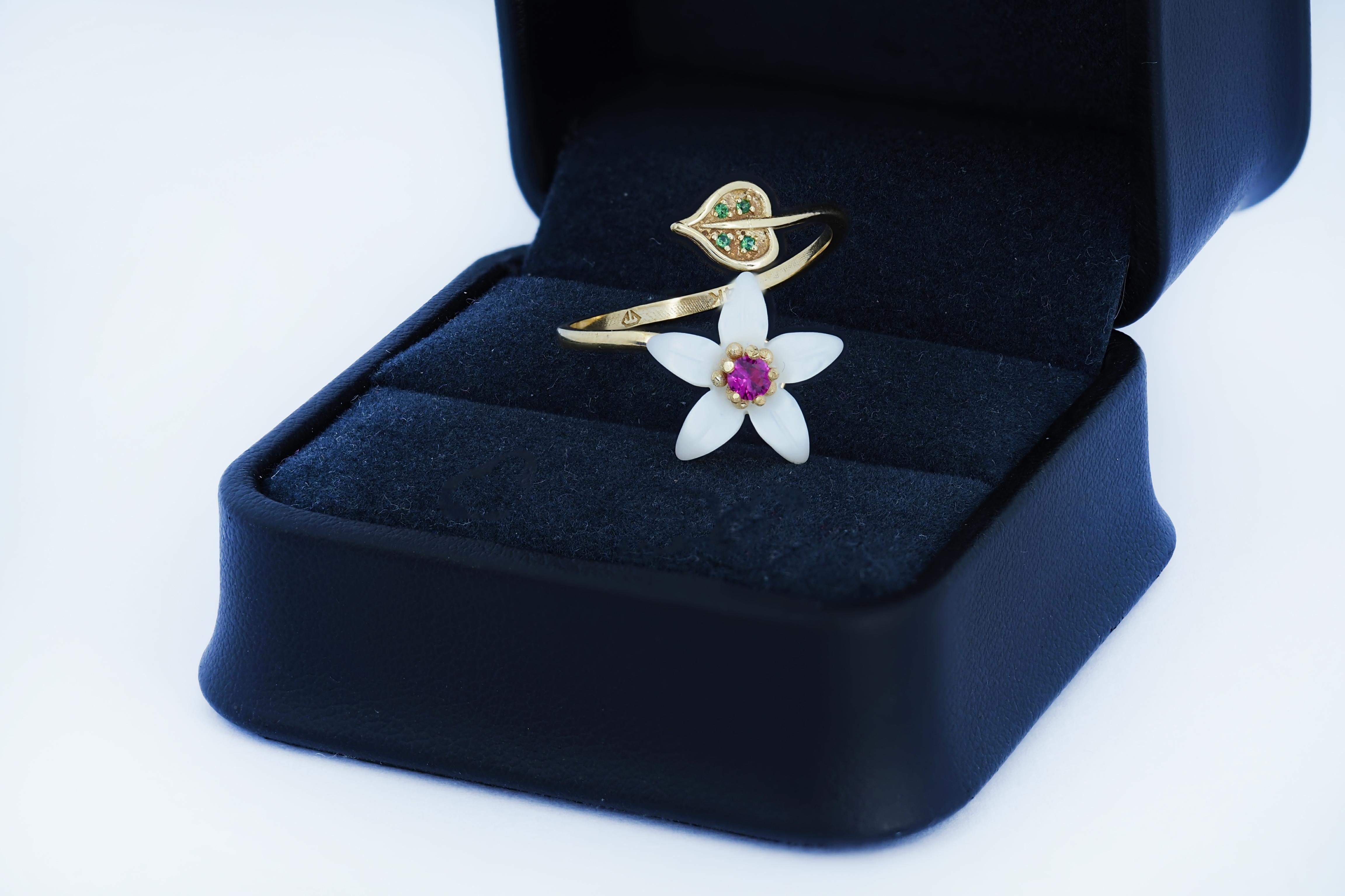 For Sale:  Carved Flower 14k ring with gemstones 5
