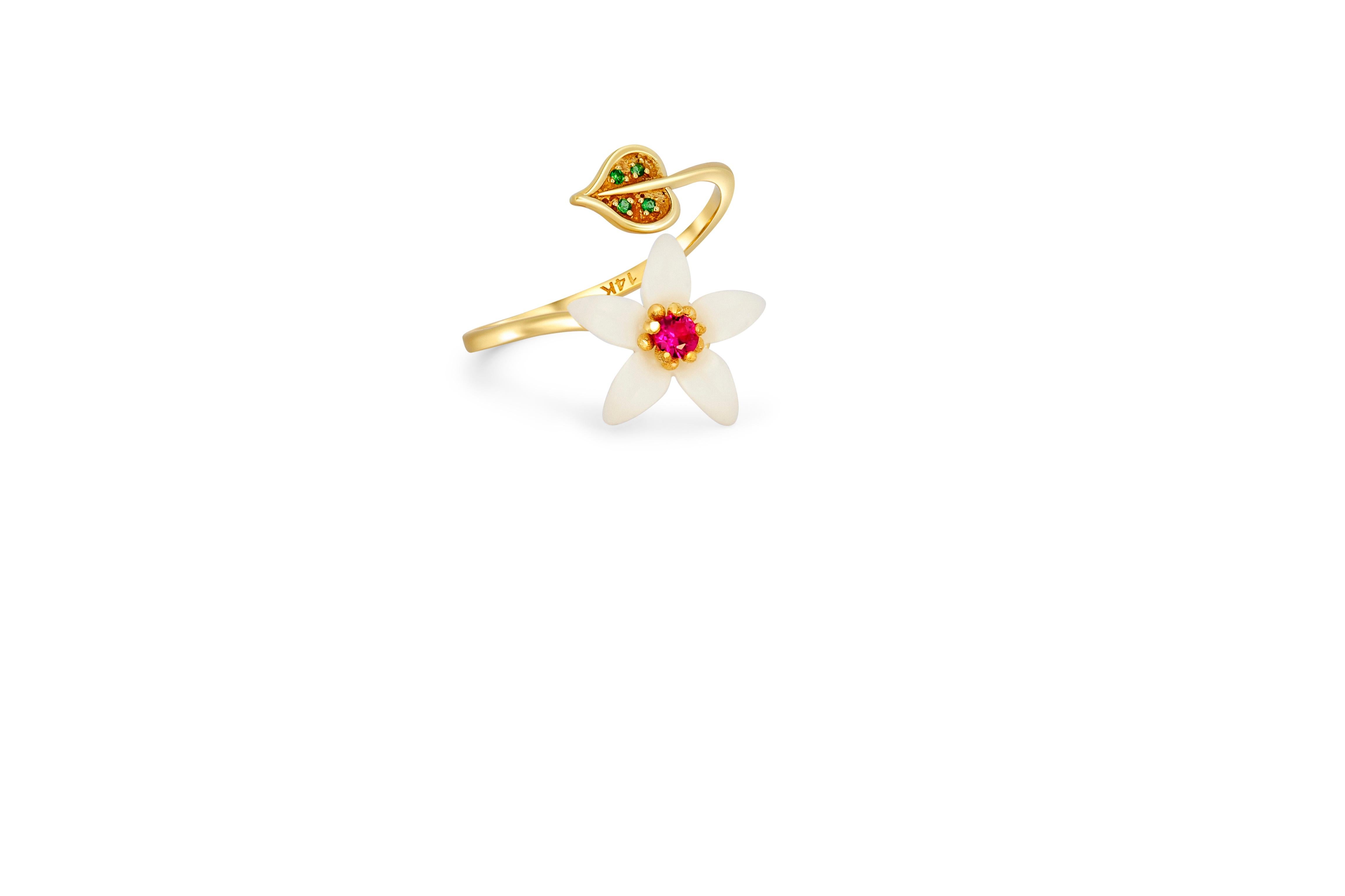 For Sale:  Carved Flower 14k ring with gemstones. 6