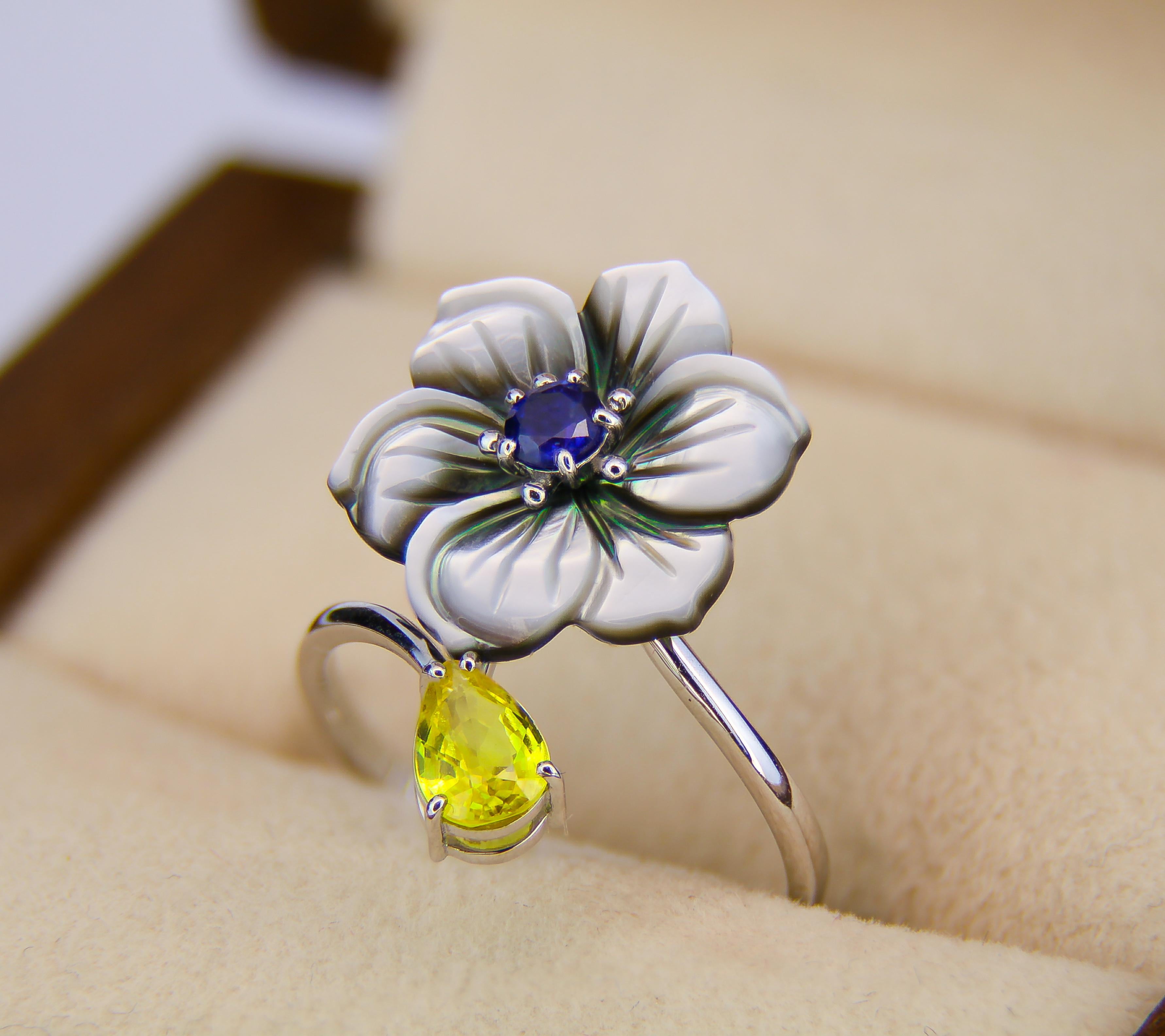 For Sale:  Carved Flower 14k ring with gemstones. 7
