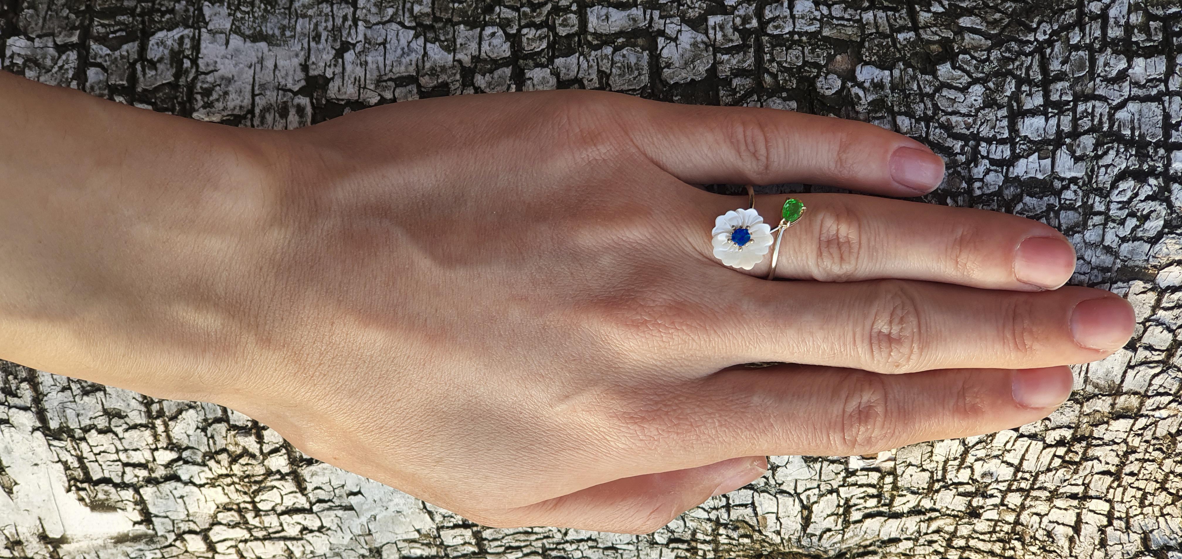 For Sale:  Carved Flower 14k ring with gemstones 7