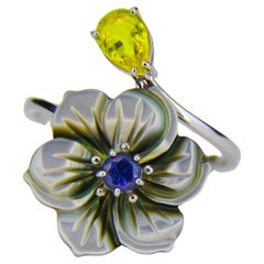 Carved Flower 14k ring with gemstones