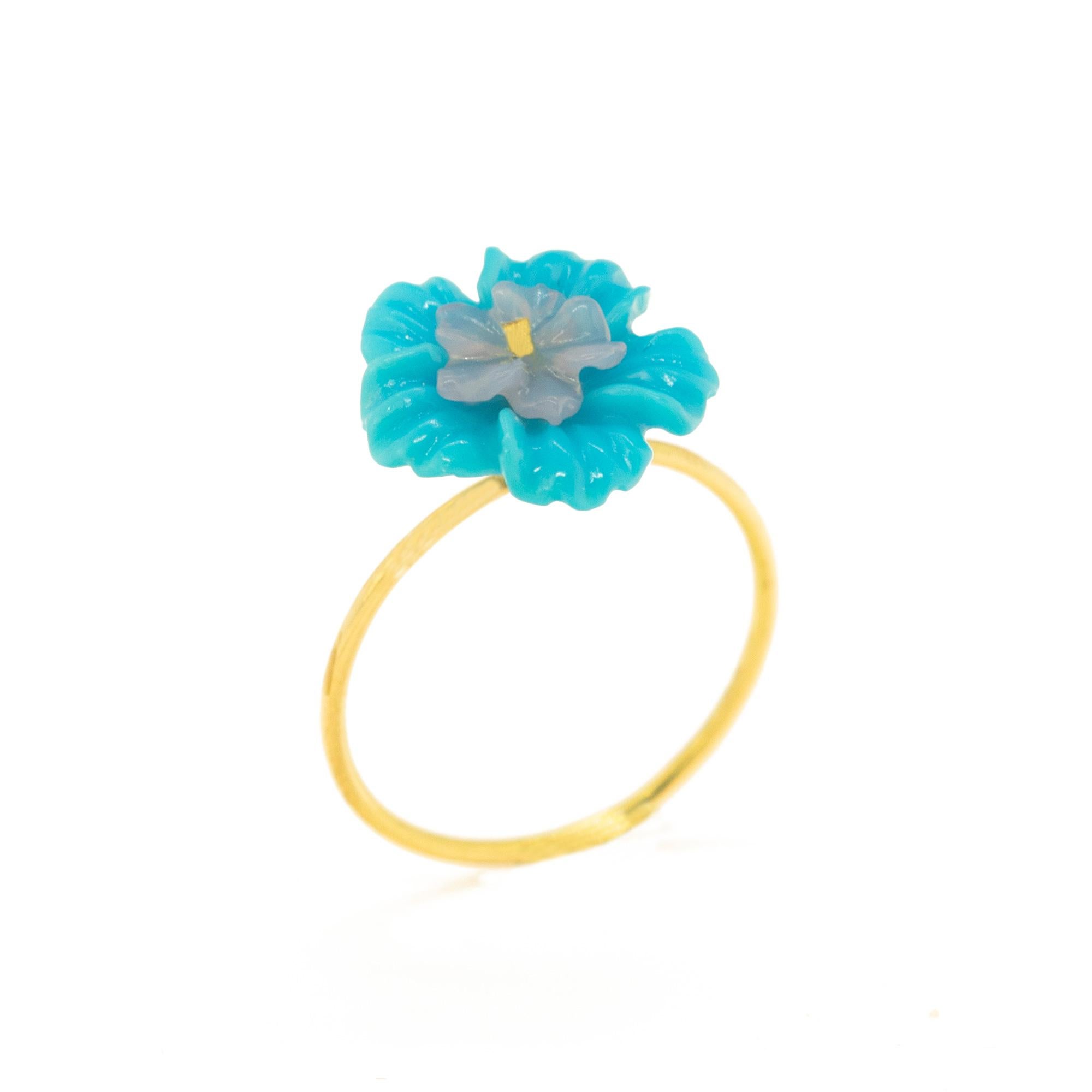 Carved Flower 18K Gold Turquoise Rose Agate Spring Chic Ring Intini Jewels For Sale 1