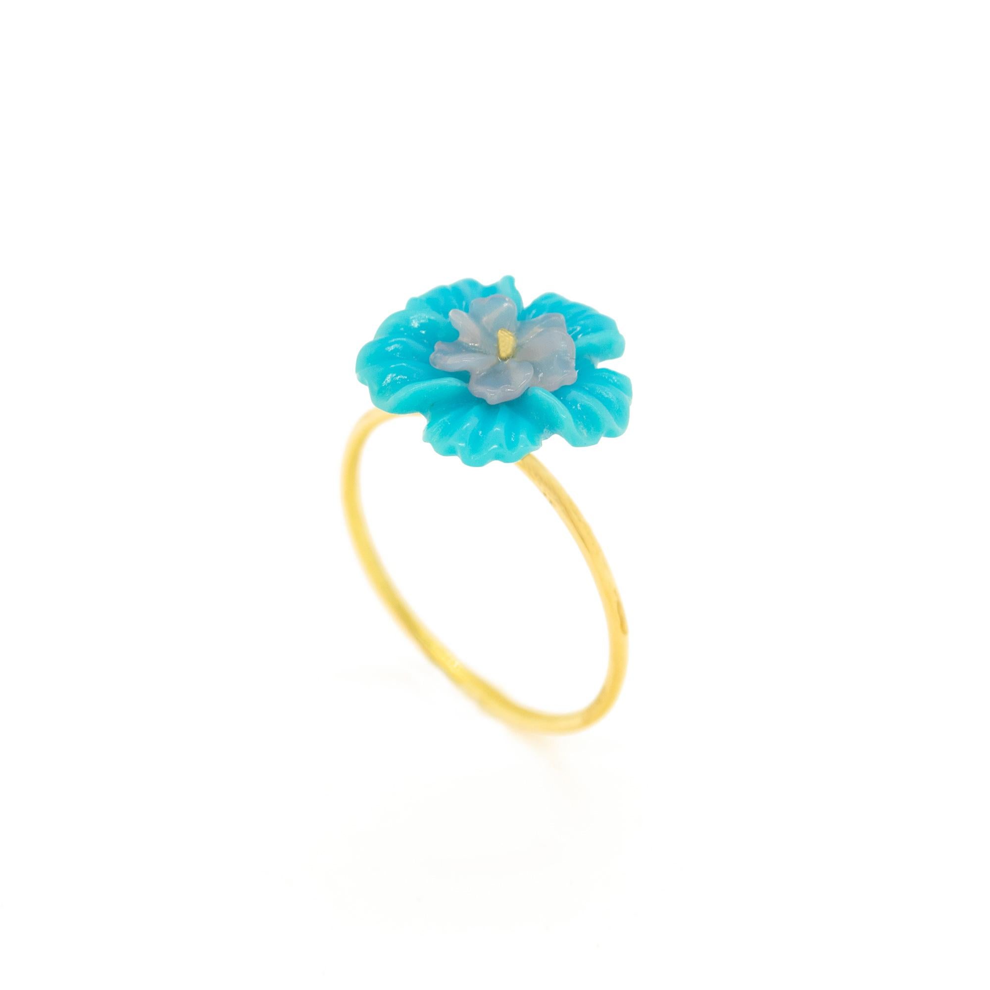 Carved Flower 18K Gold Turquoise Rose Agate Spring Chic Ring Intini Jewels For Sale 2