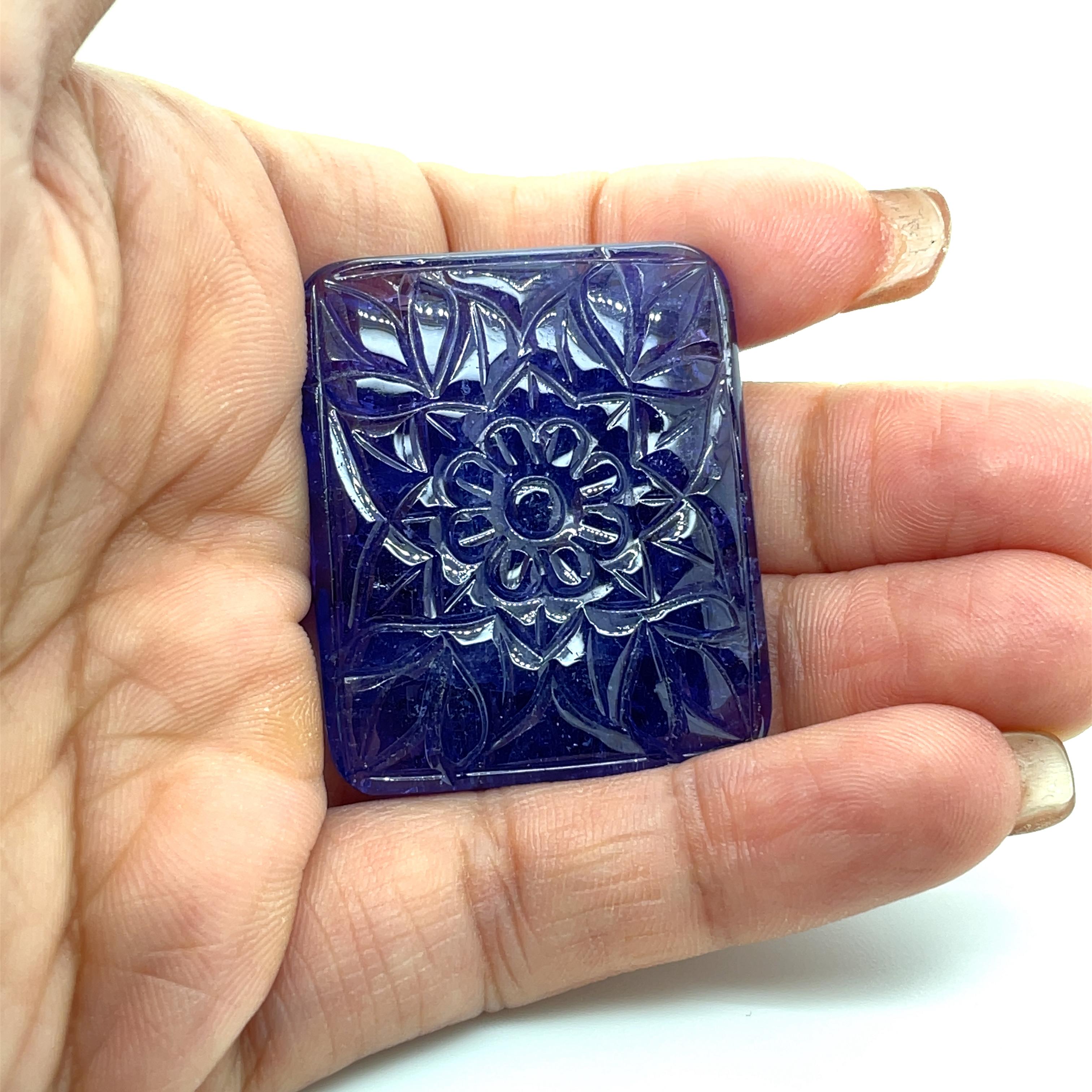 Carved Flower Tanzanite Cts 126.36 For Sale 1