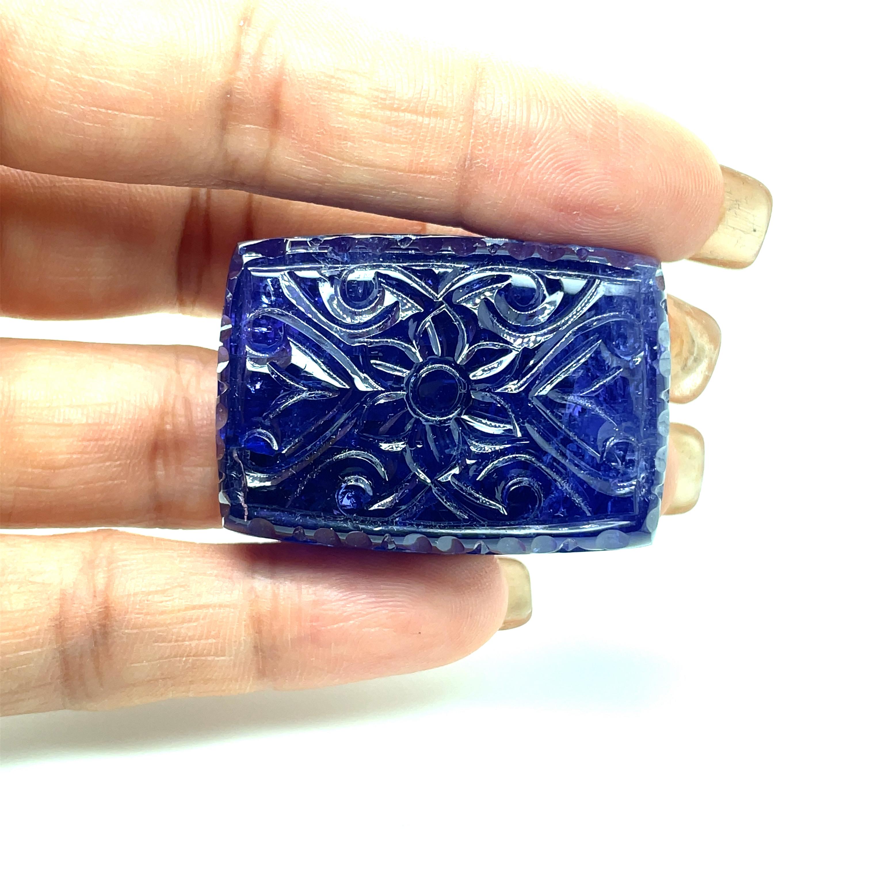 Carved Flower Tanzanite Cts 229.17 For Sale 4