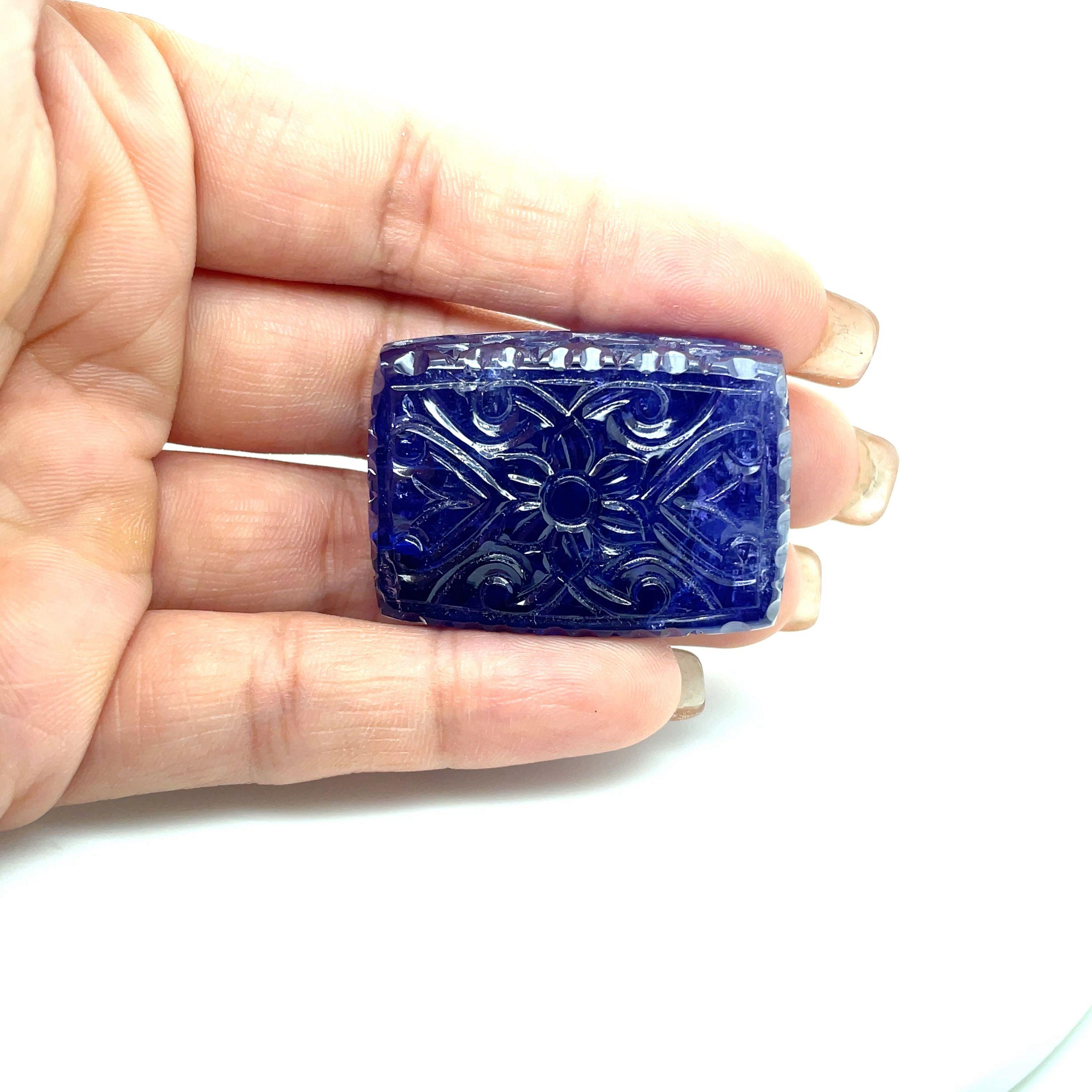 Carved Flower Tanzanite Cts 229.17 For Sale 5