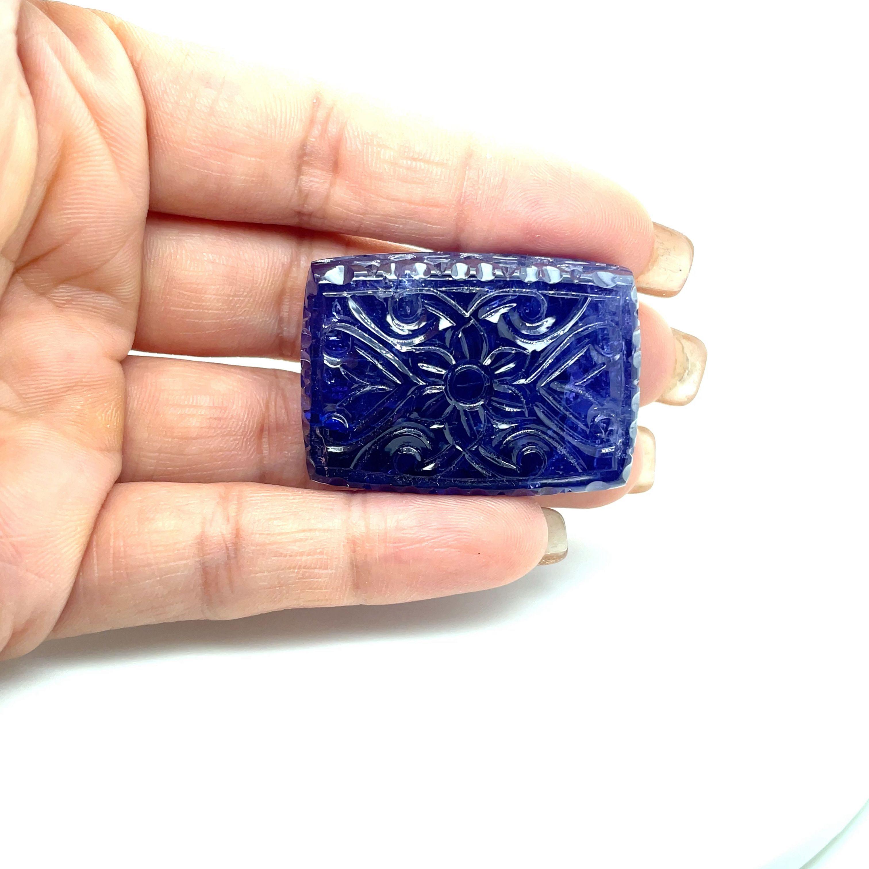 Carved Flower Tanzanite Cts 229.17 For Sale 3