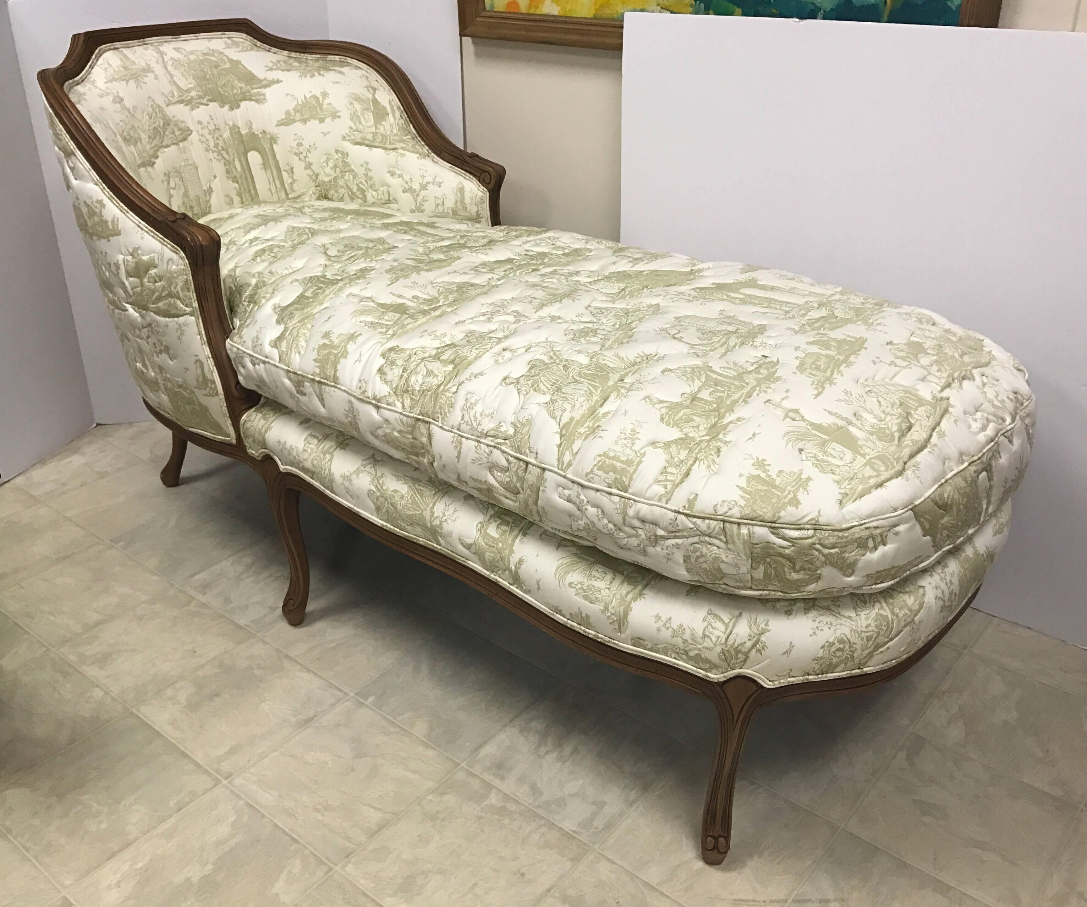 Vintage Avanti NY 1970s Mid-Century Modern French chaise or fainting couch upholstered in a pale green quilted toile fabric.