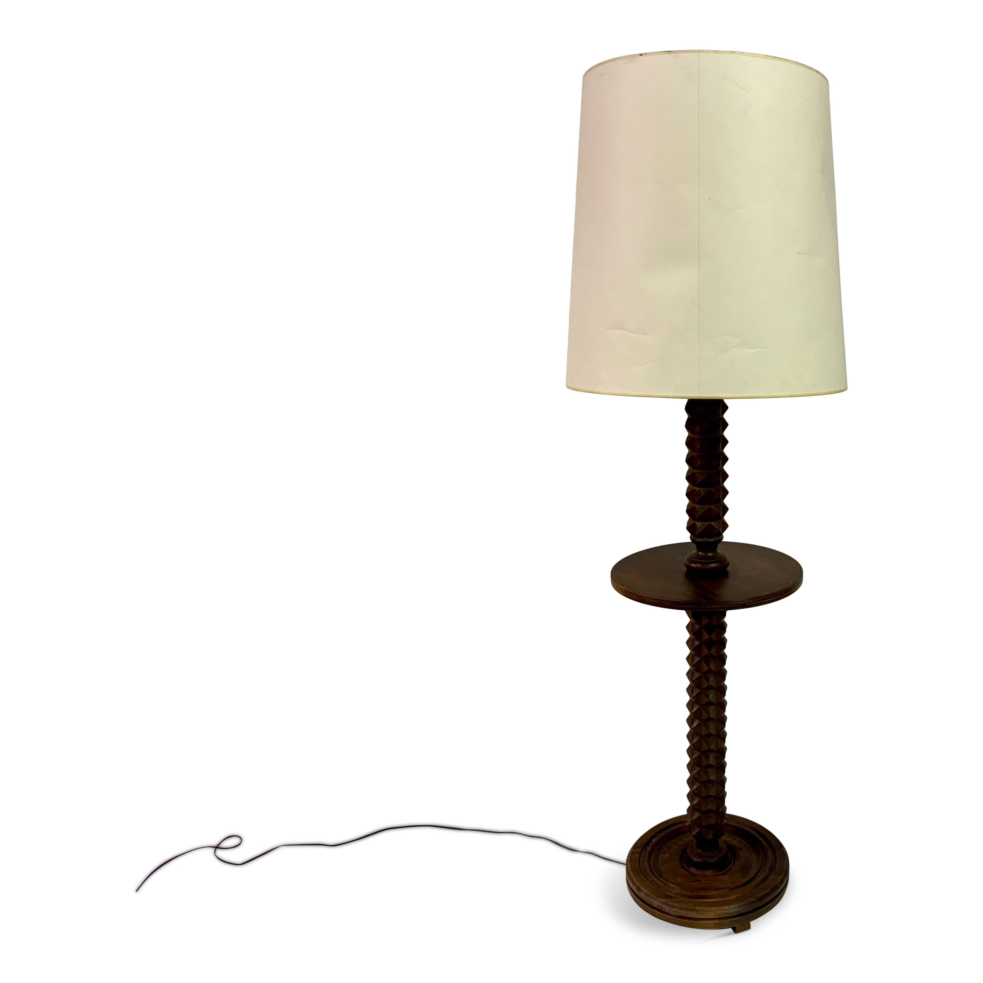Lampada da terra francese intagliata nello stile di Charles Dudouyt in vendita 3