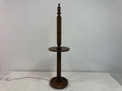 Lámpara de pie francesa tallada al estilo de Charles Dudouyt