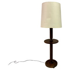 Lampada da terra francese intagliata nello stile di Charles Dudouyt