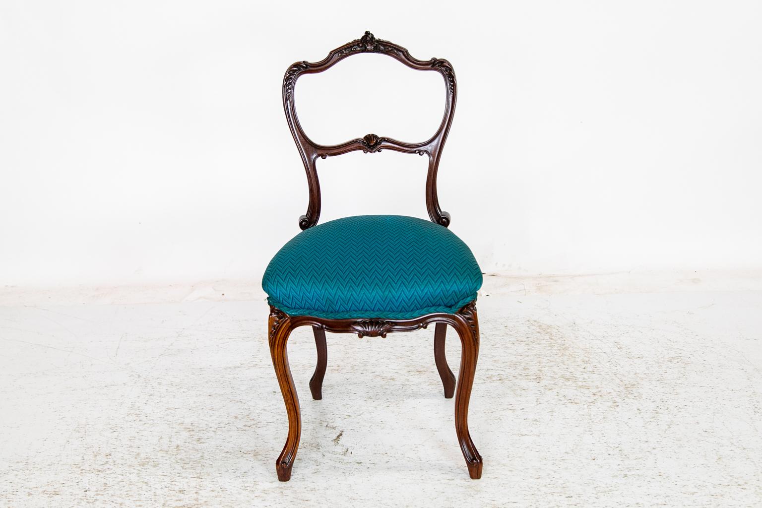 Early 20th Century Carved French Ladies Desk Chair For Sale