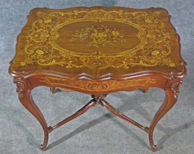 Carved French Louis XV Puttu Cherub Inlaid Center Hall Table Attr. RJ Horner In Good Condition For Sale In Swedesboro, NJ