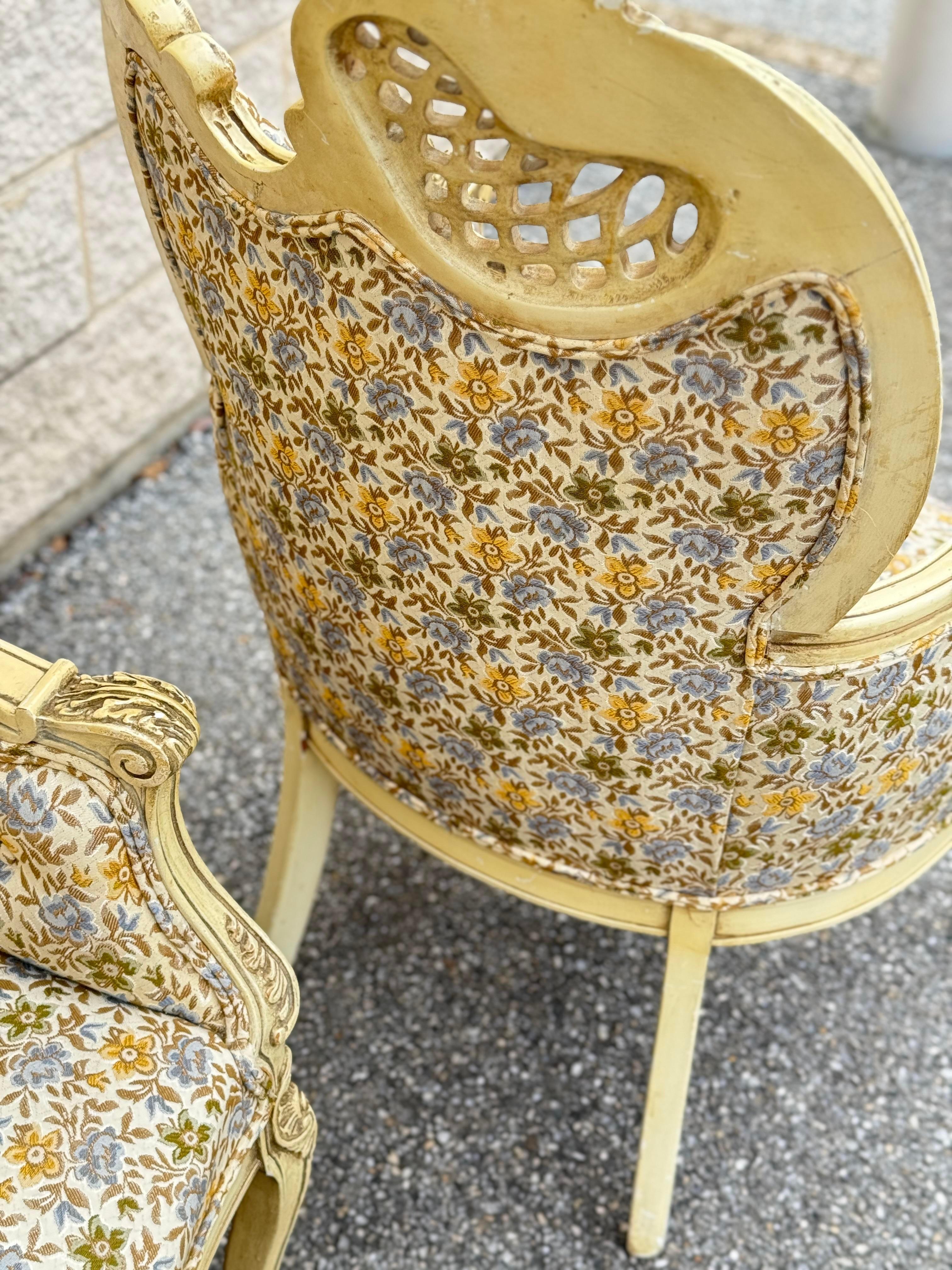 Carved French Louis XVI Style Bergere Armchairs With Floral Upholstery For Sale 4