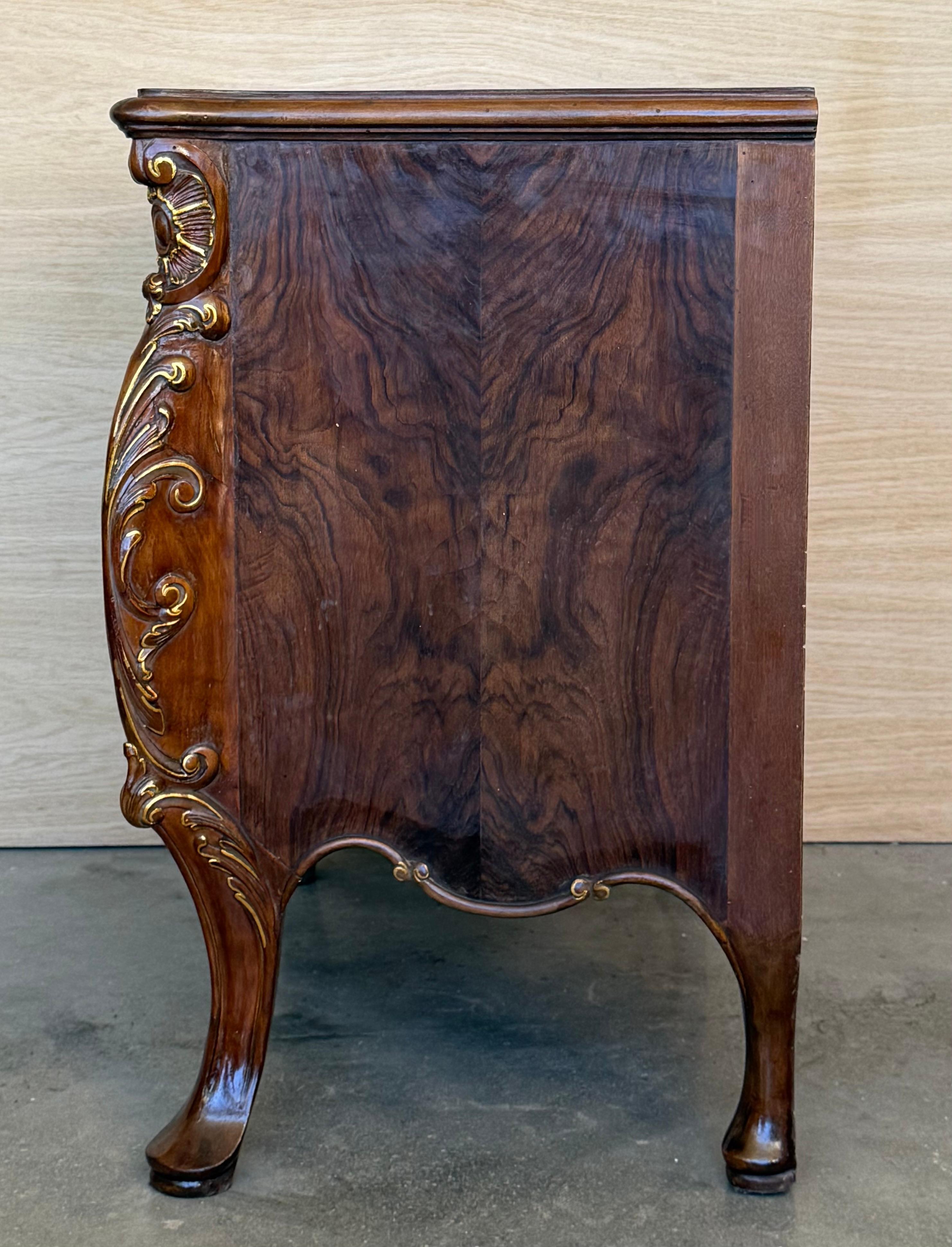 Carved French Nightstands or Commodes with doors Burl Walnut, 1930s, Set of 2 en vente 1