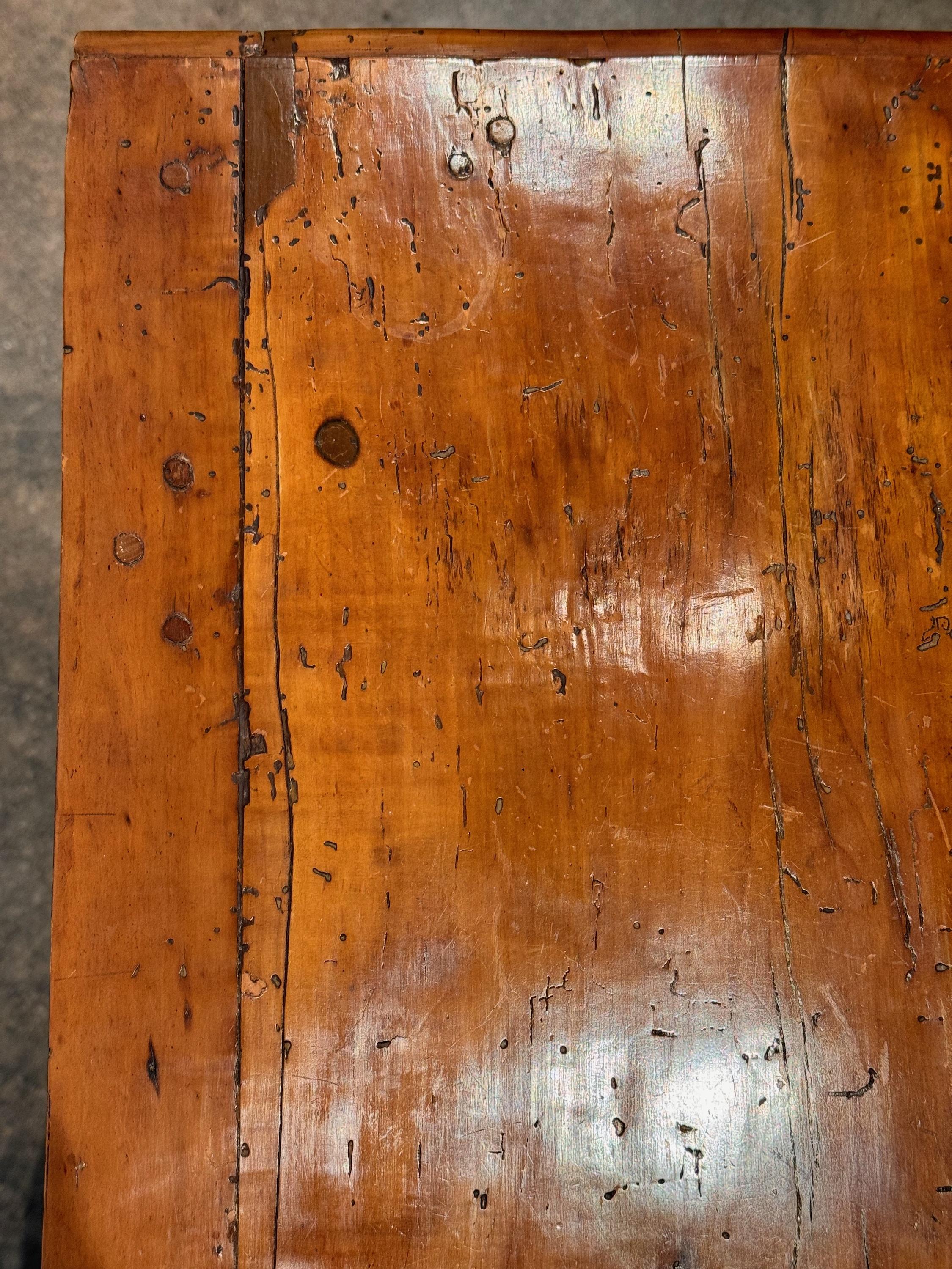 Carved Fruitwood 18th Century Table For Sale 6