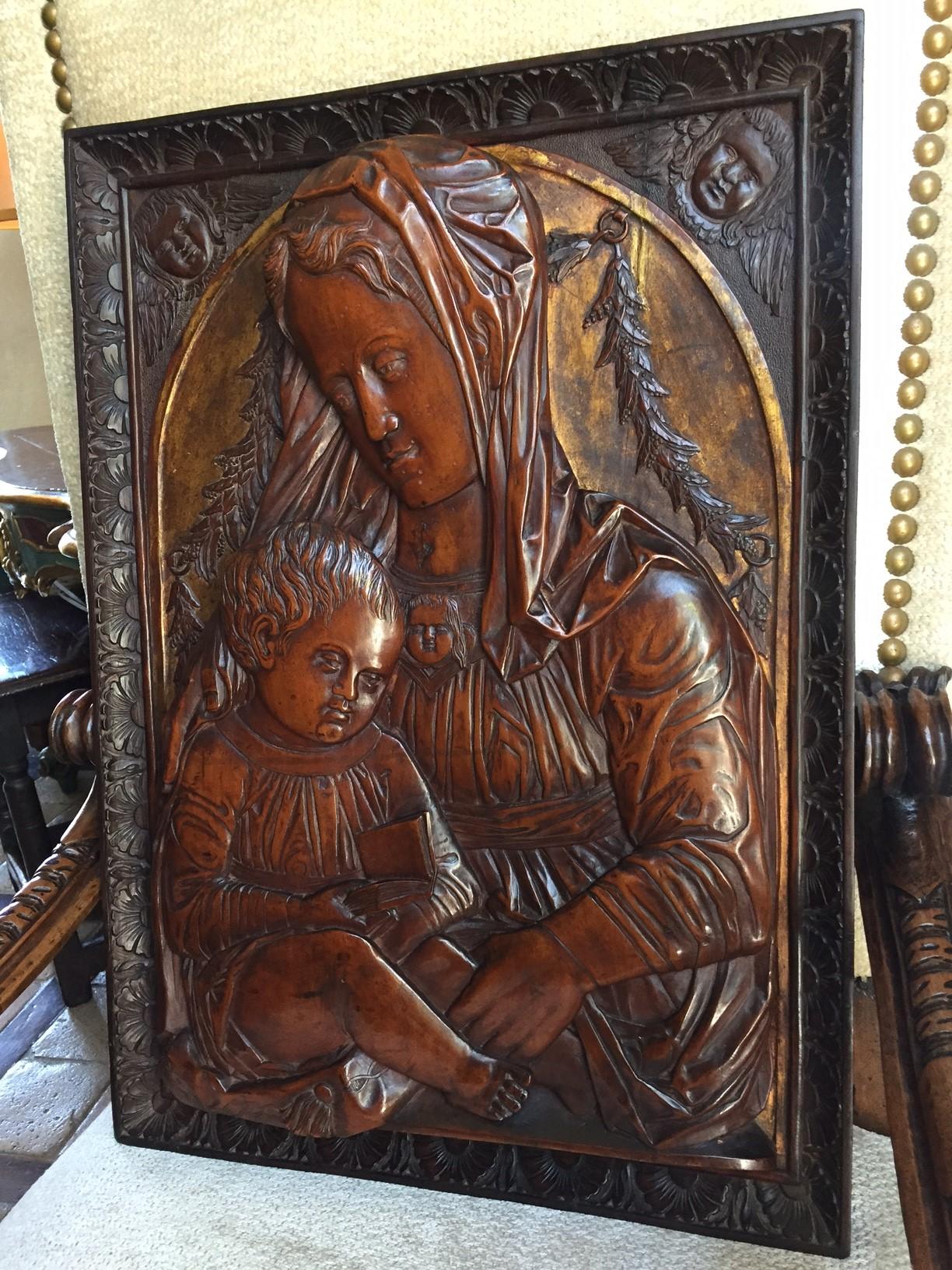 Carved Fruitwood Plaque of Virgin and Child Madonna, after Donatello Sculpture For Sale 9