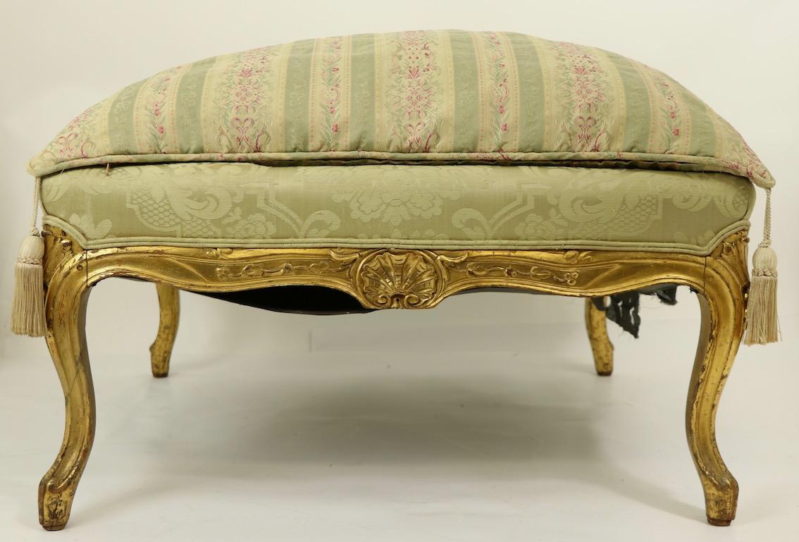 Carved Gilt Stool Ottoman Footrest Louis XV Style In Good Condition In New York, NY