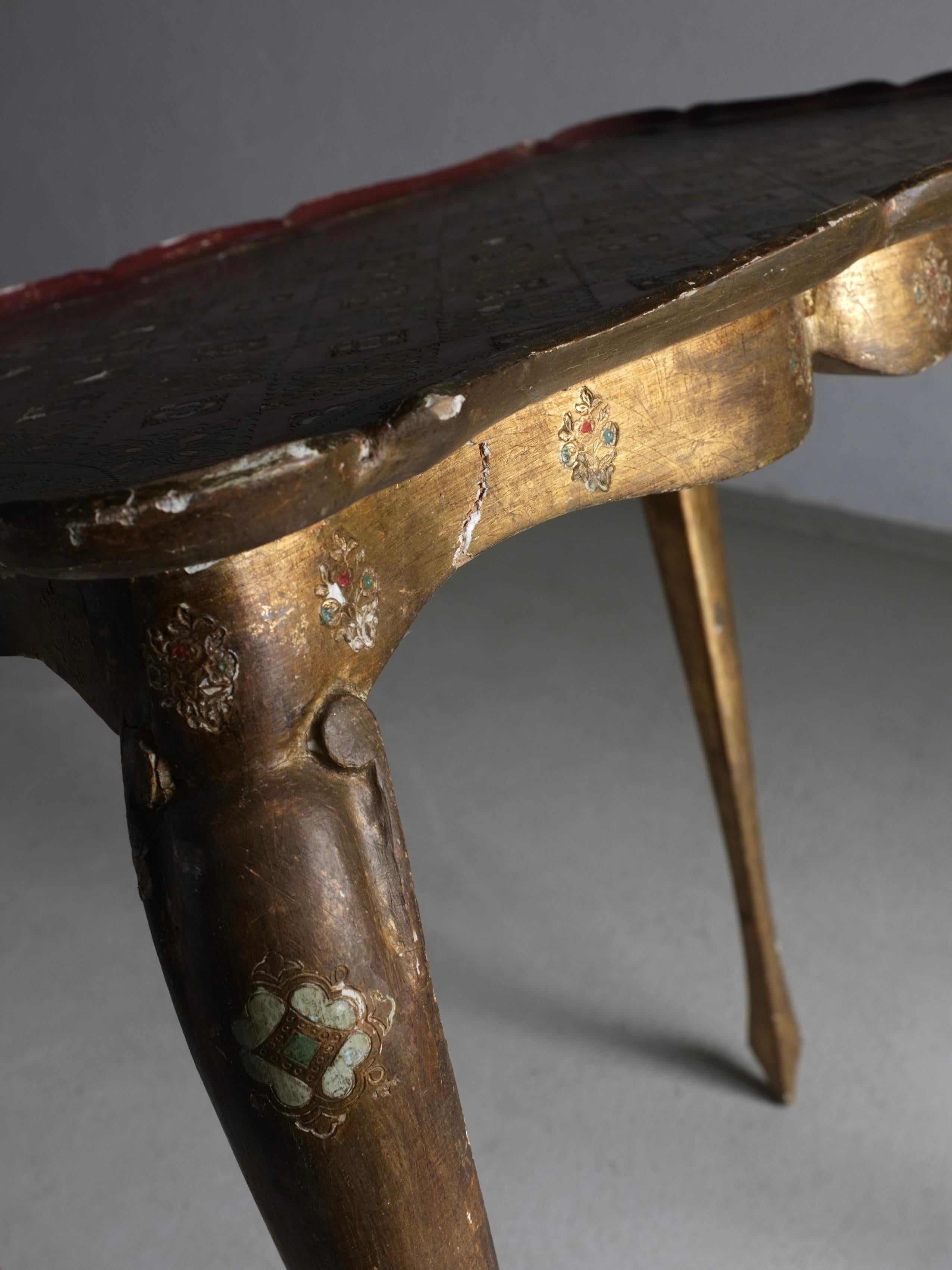 Italian Carved Gilt Wood Painted Side Table, Italy 1950s For Sale