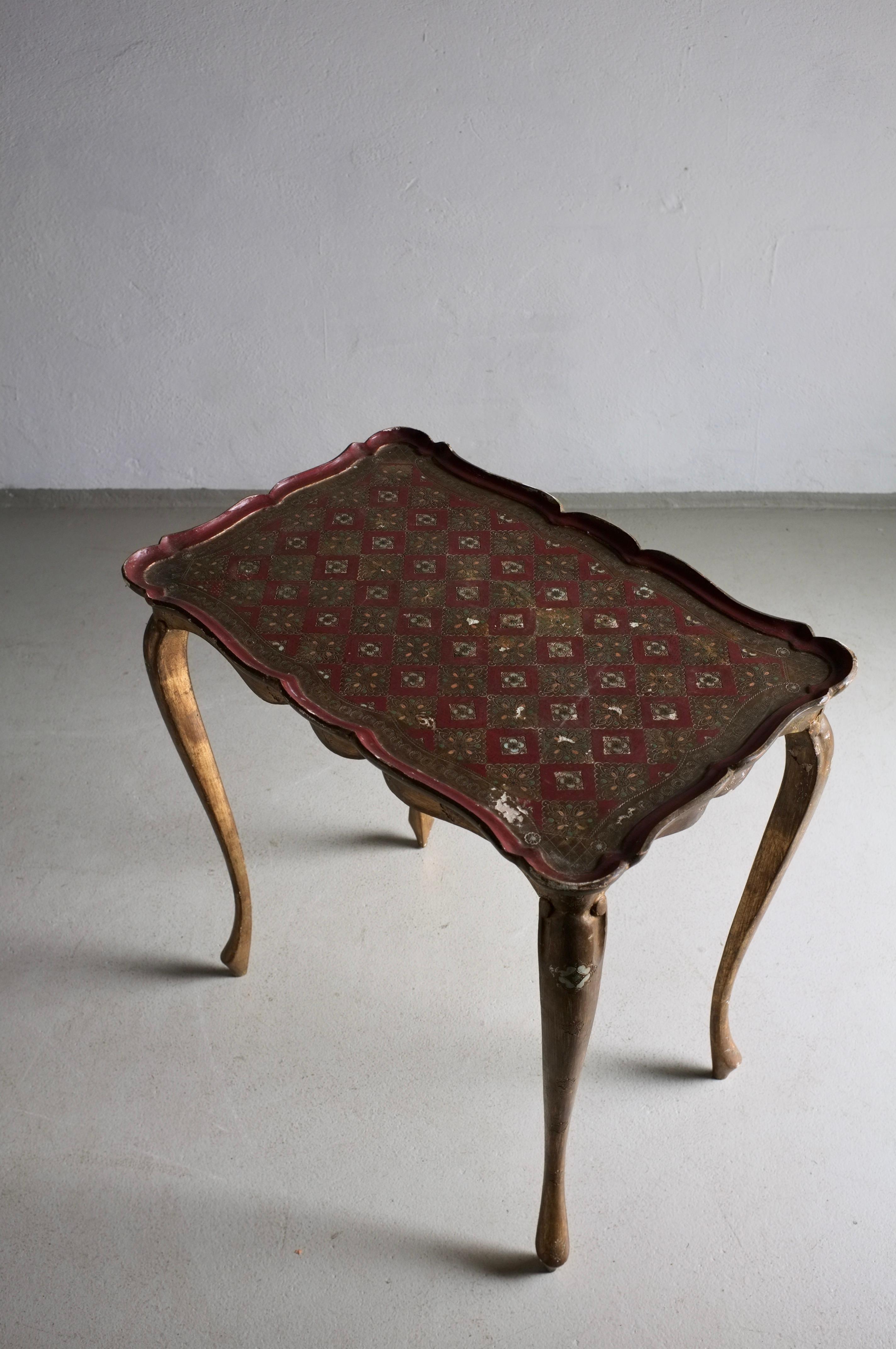 20th Century Carved Gilt Wood Painted Side Table, Italy 1950s For Sale