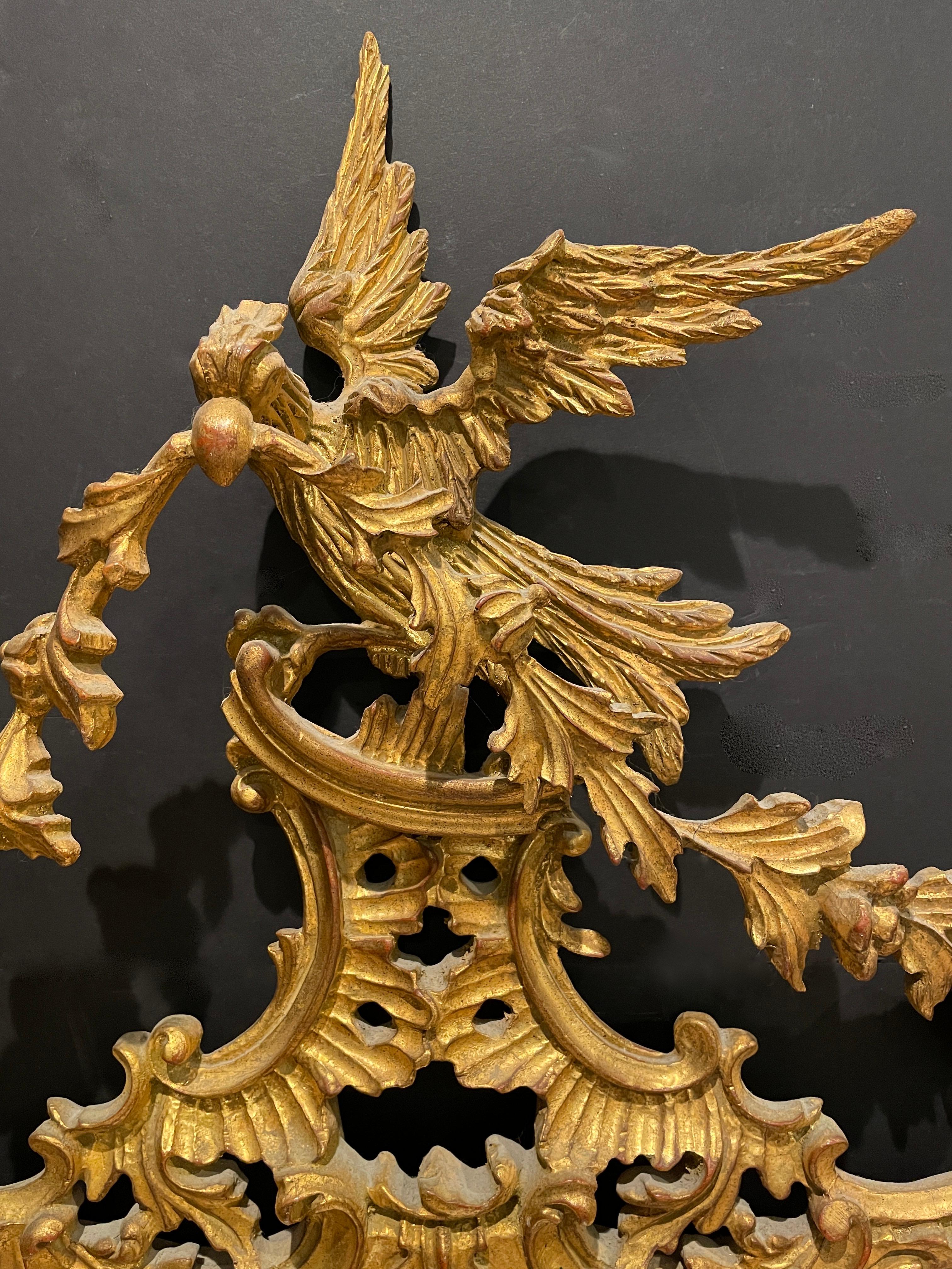 italien Miroir Chippendale Chinoiserie en bois doré sculpté en vente