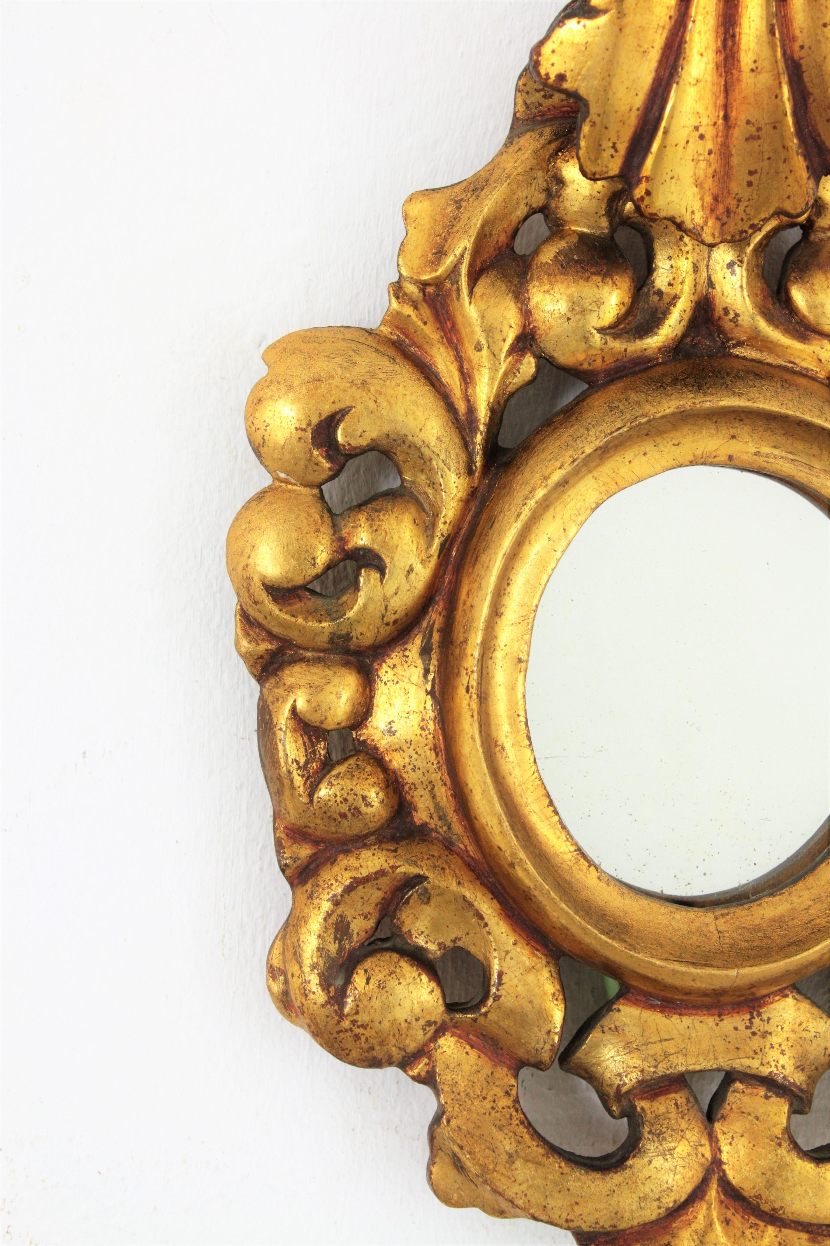 Carved Giltwood Rococo Style Mini Sized Mirror with Crest, 1940s In Excellent Condition In Barcelona, ES