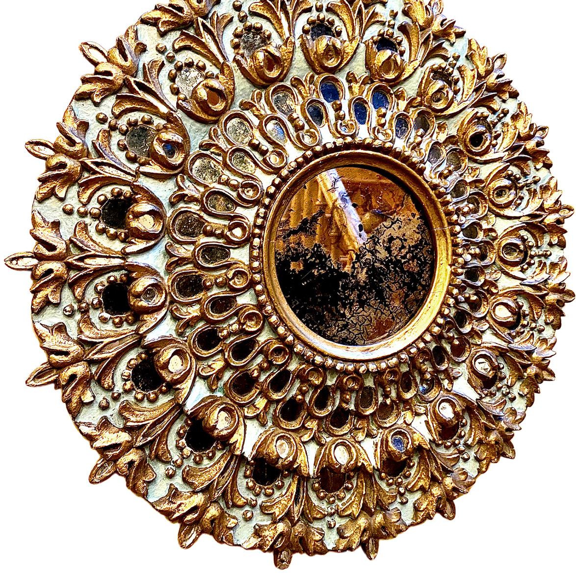 Dorato Specchio Sunburst in legno d'orato intagliato in vendita