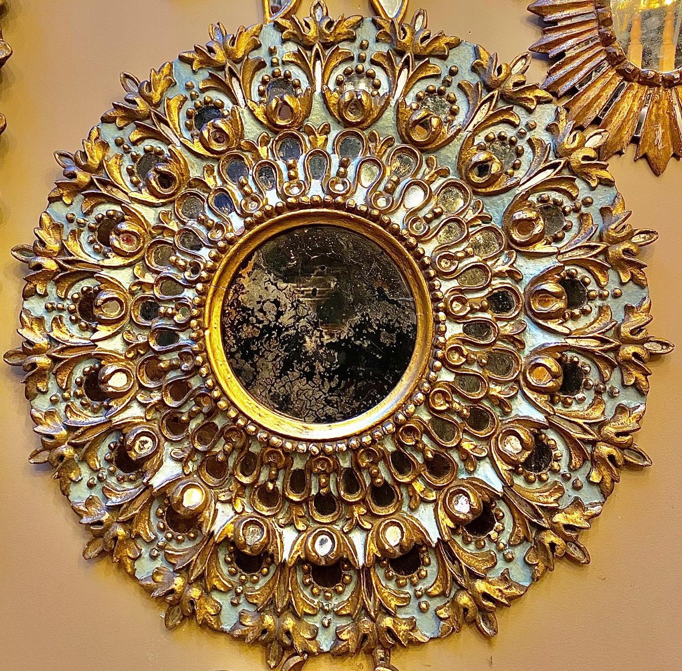 Early 20th Century Carved Giltwood Sunburst Mirror For Sale
