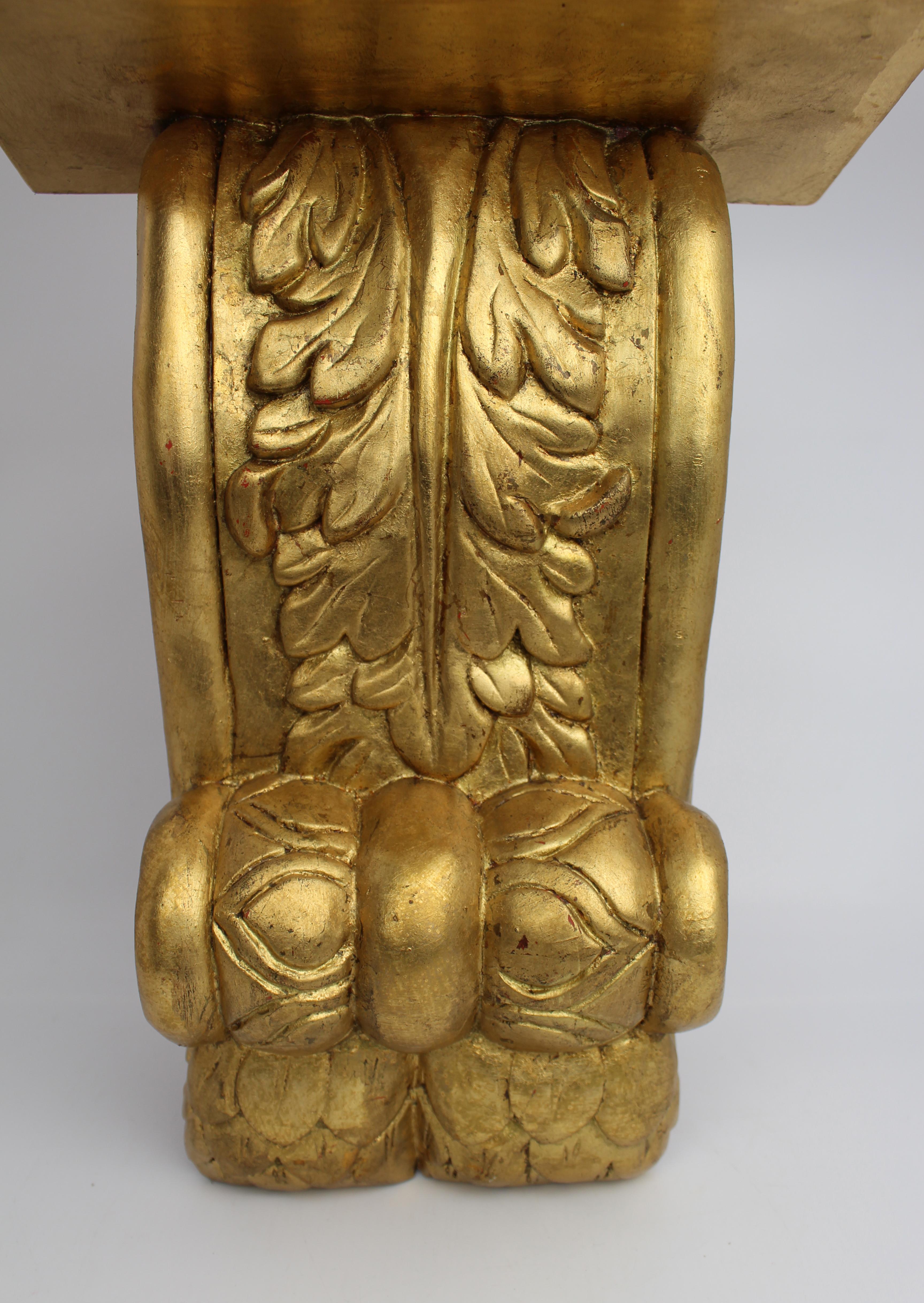 Geschnitzte Giltwood Wandhalterung Kragstein, Vintage 20th Century (20. Jahrhundert) im Angebot