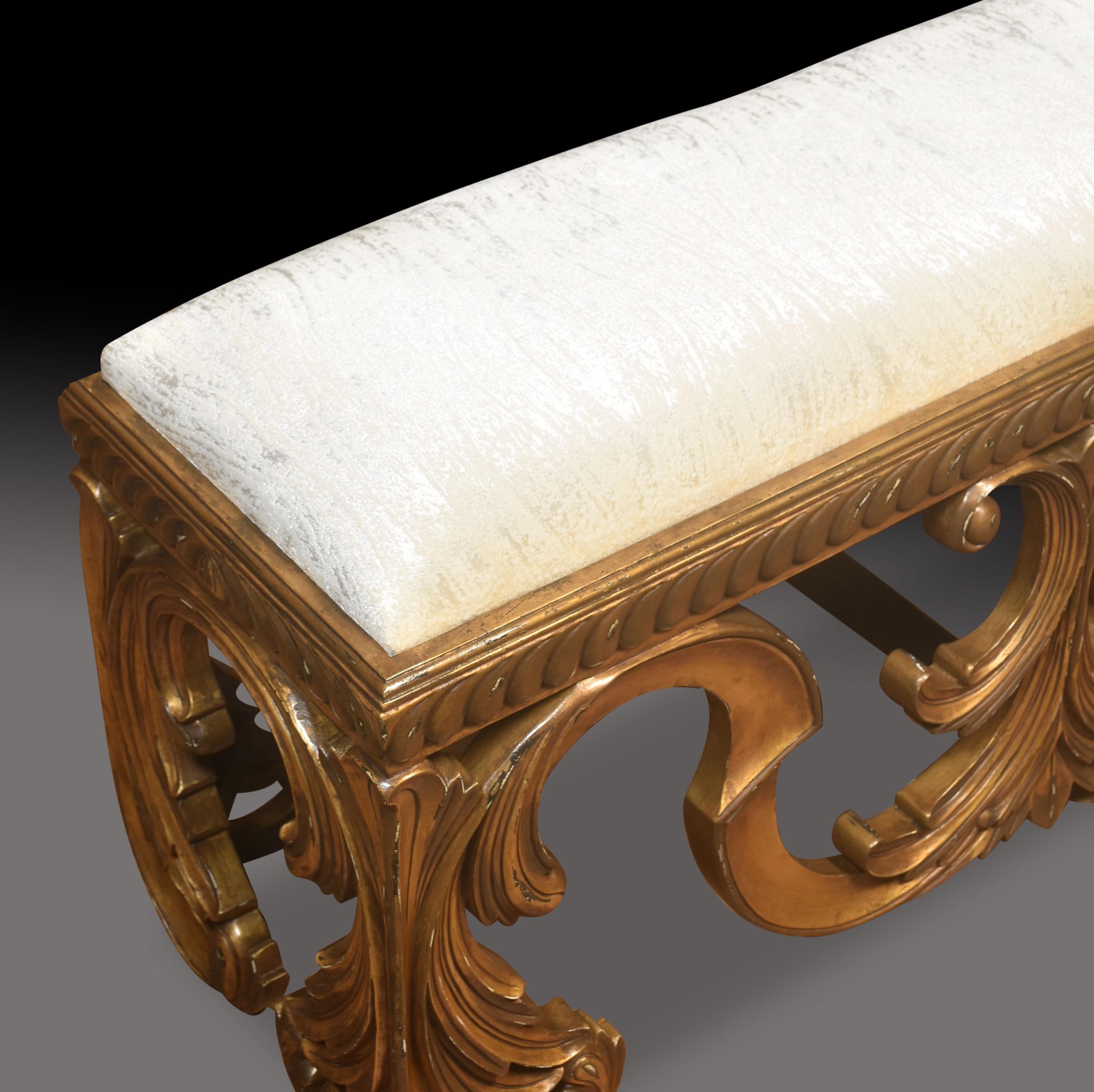 Carved Giltwood Window Seat For Sale 1