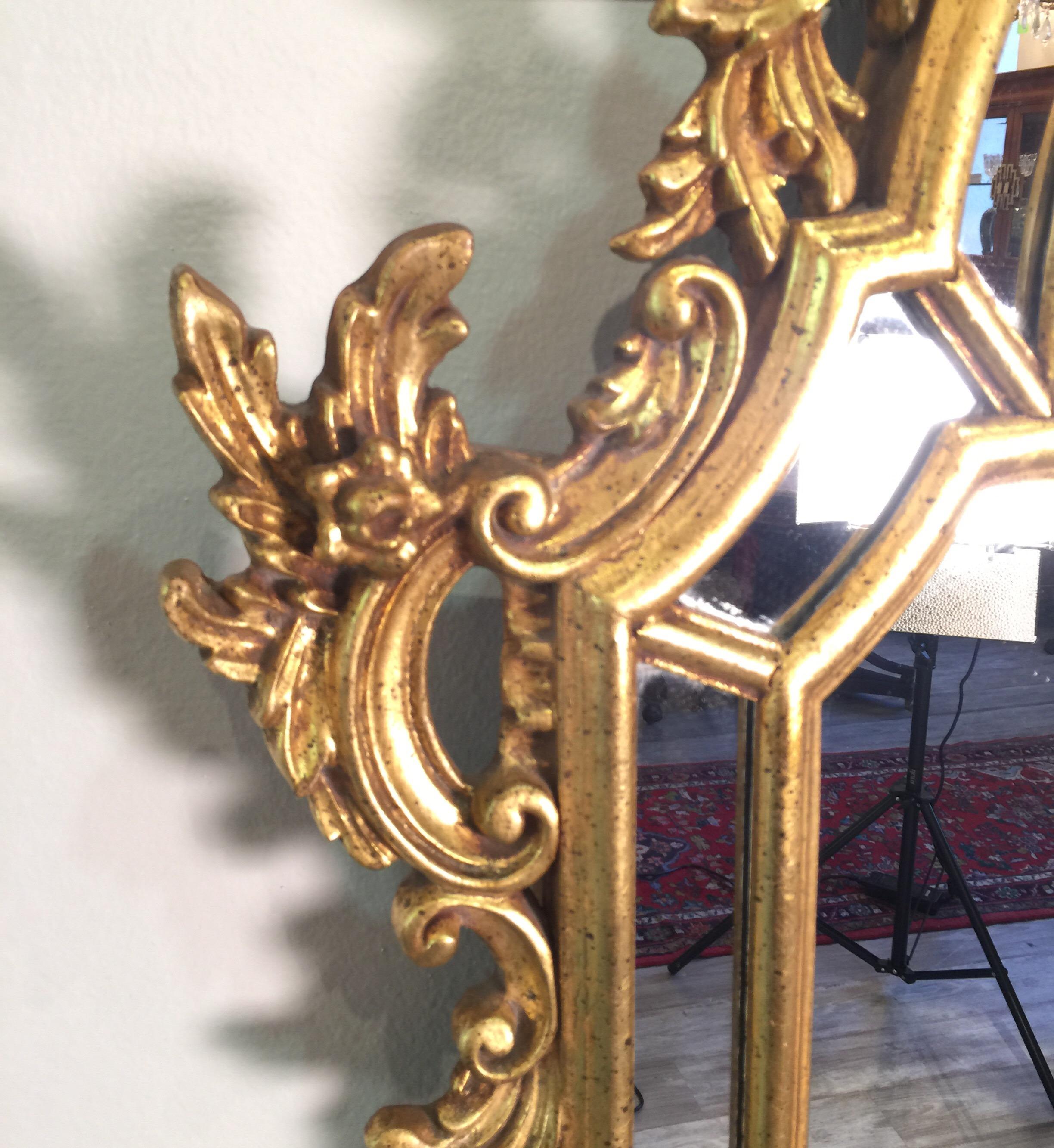 Mid-20th Century Carved Gold Giltwood Venetian Mirror Made in Italy by La Barge