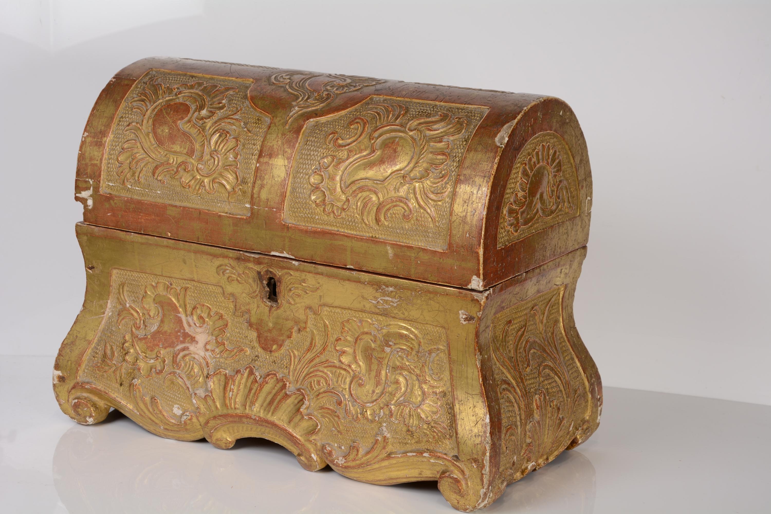 European Carved Golden Rococo Wood Chest, 18th Century For Sale