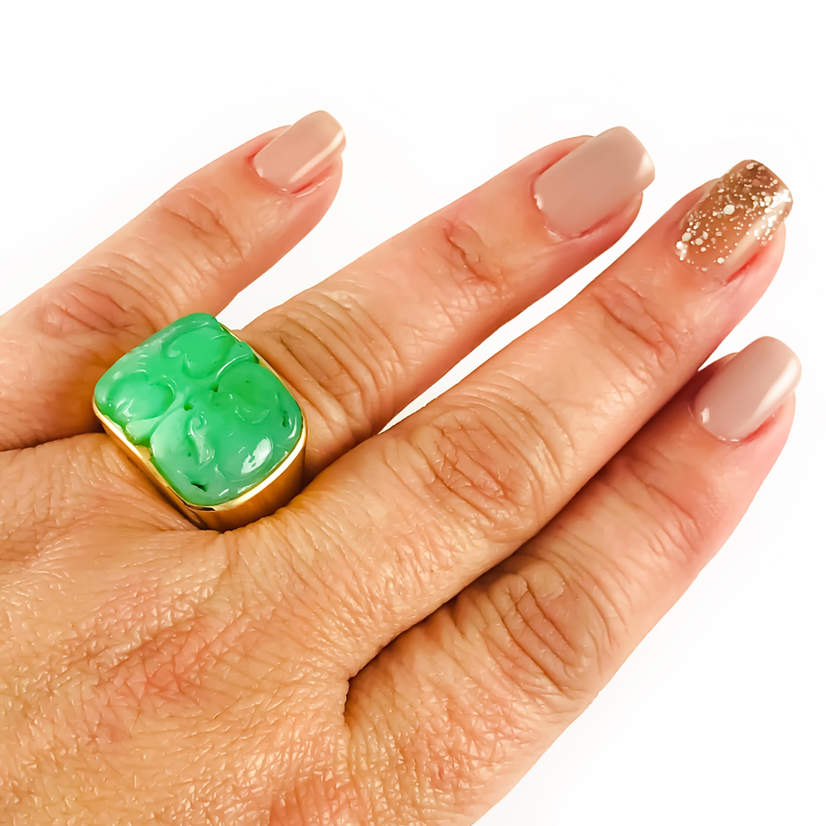 Women's or Men's Carved Green Jade 14 Karat Gold Wide Band Ring