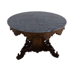 Geschnitztes Gueridon von Gabrielle Capello