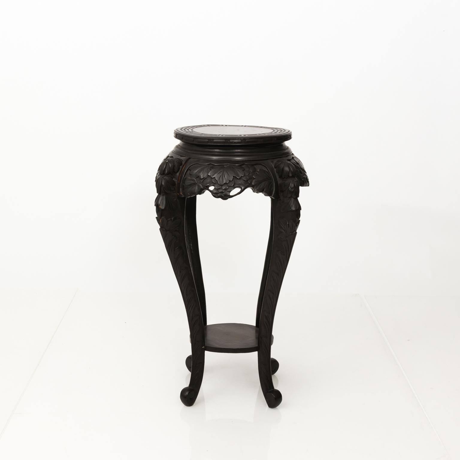 Carved Hardwood Chinese Export Plant Stand, circa 1900 6