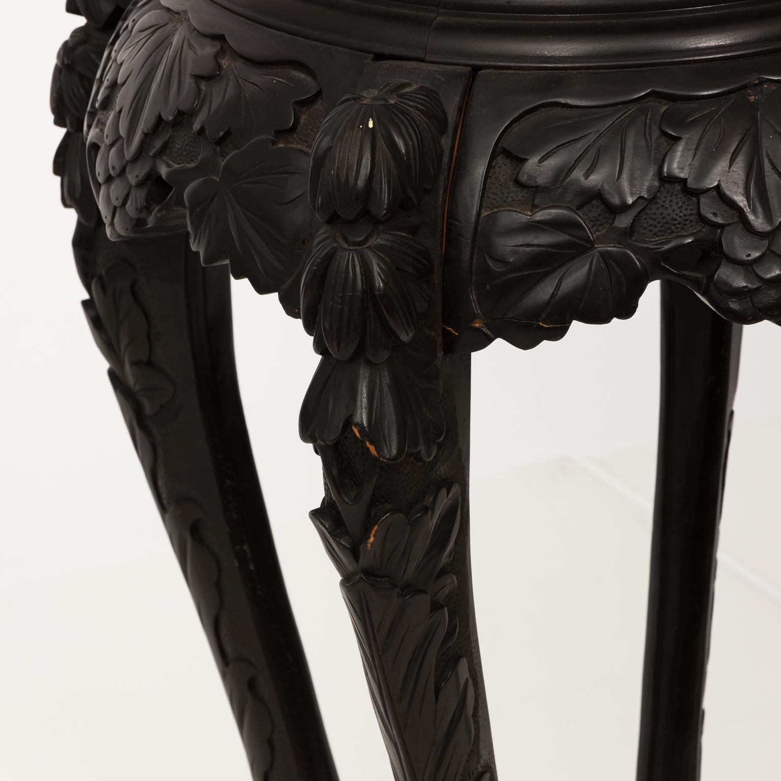 Carved Hardwood Chinese Export Plant Stand, circa 1900 7