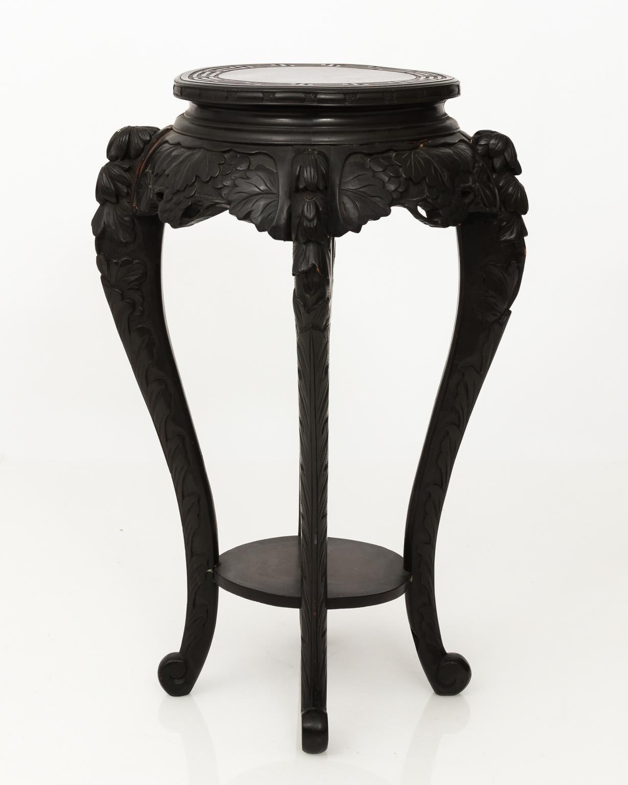Carved Hardwood Chinese Export Plant Stand, circa 1900 4