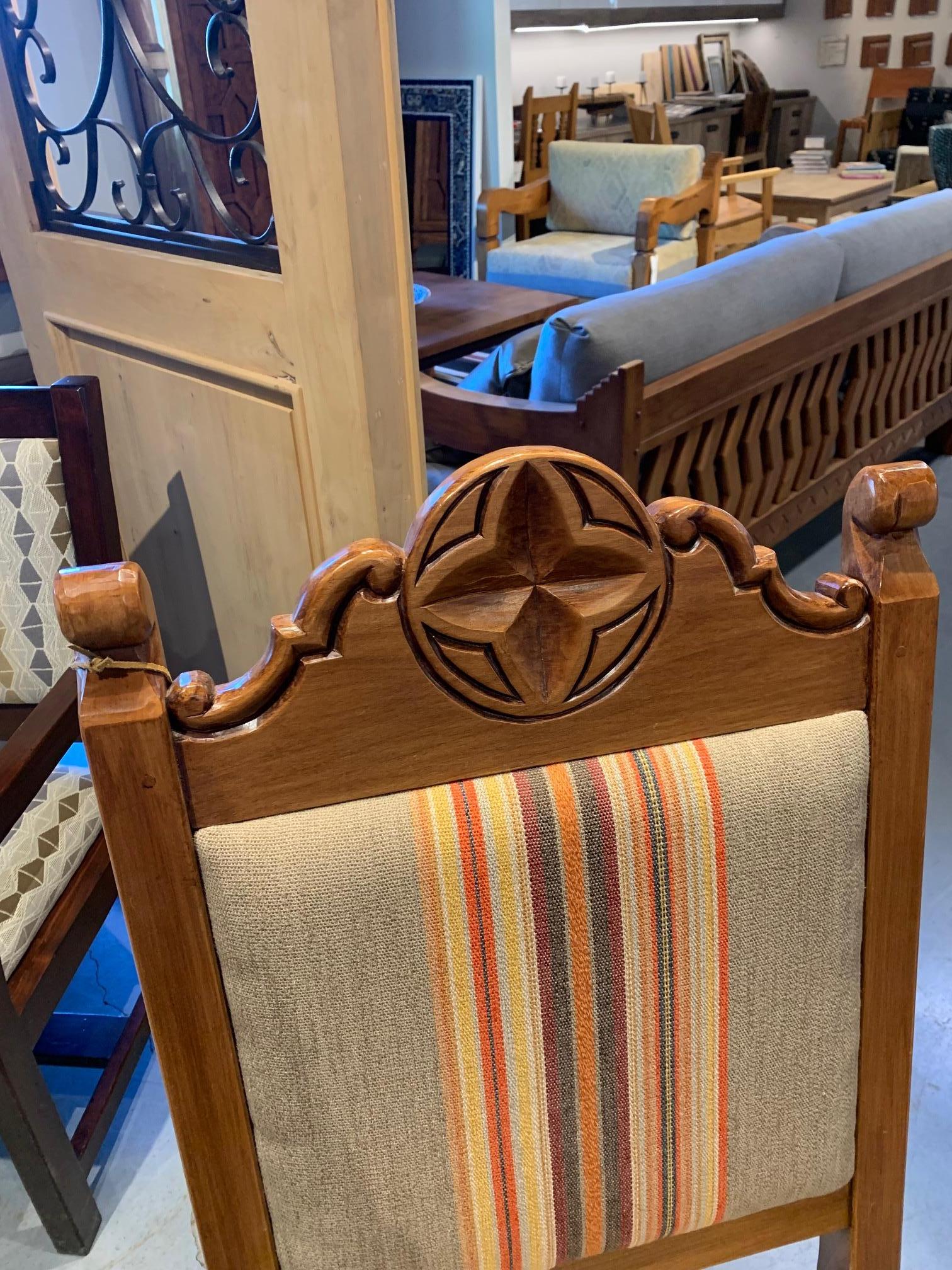 Carved High Back Chair In Excellent Condition For Sale In Albuquerque, NM