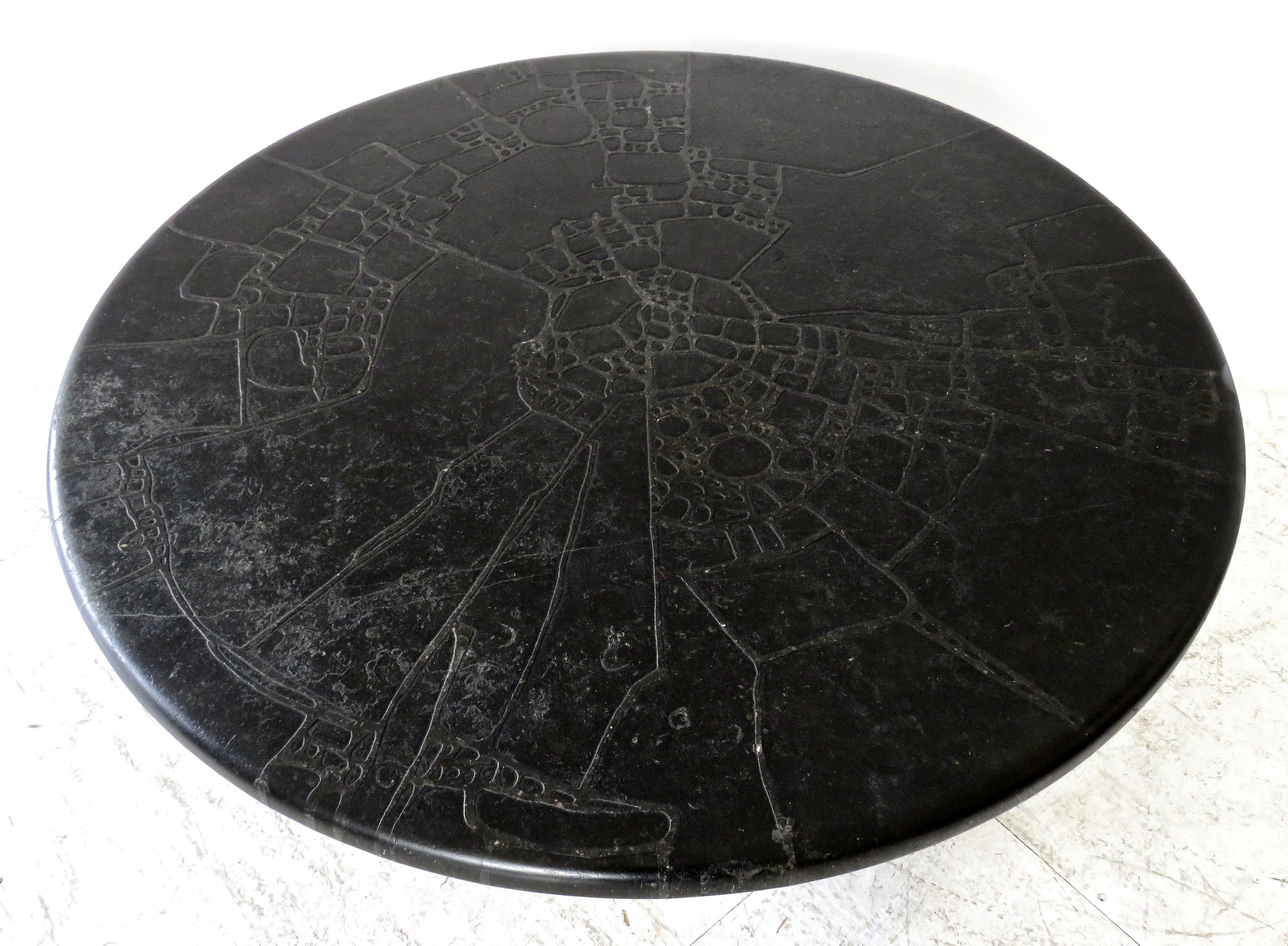 Black Marble Round Low French Coffee Table Carved Engraved or Incised Pattern  In Good Condition In Chicago, IL