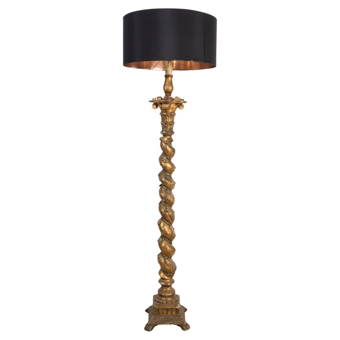 Geschnitzte italienische Stehlampe aus vergoldetem Holz mit Weintrauben und Blättern, um 1850 im Angebot