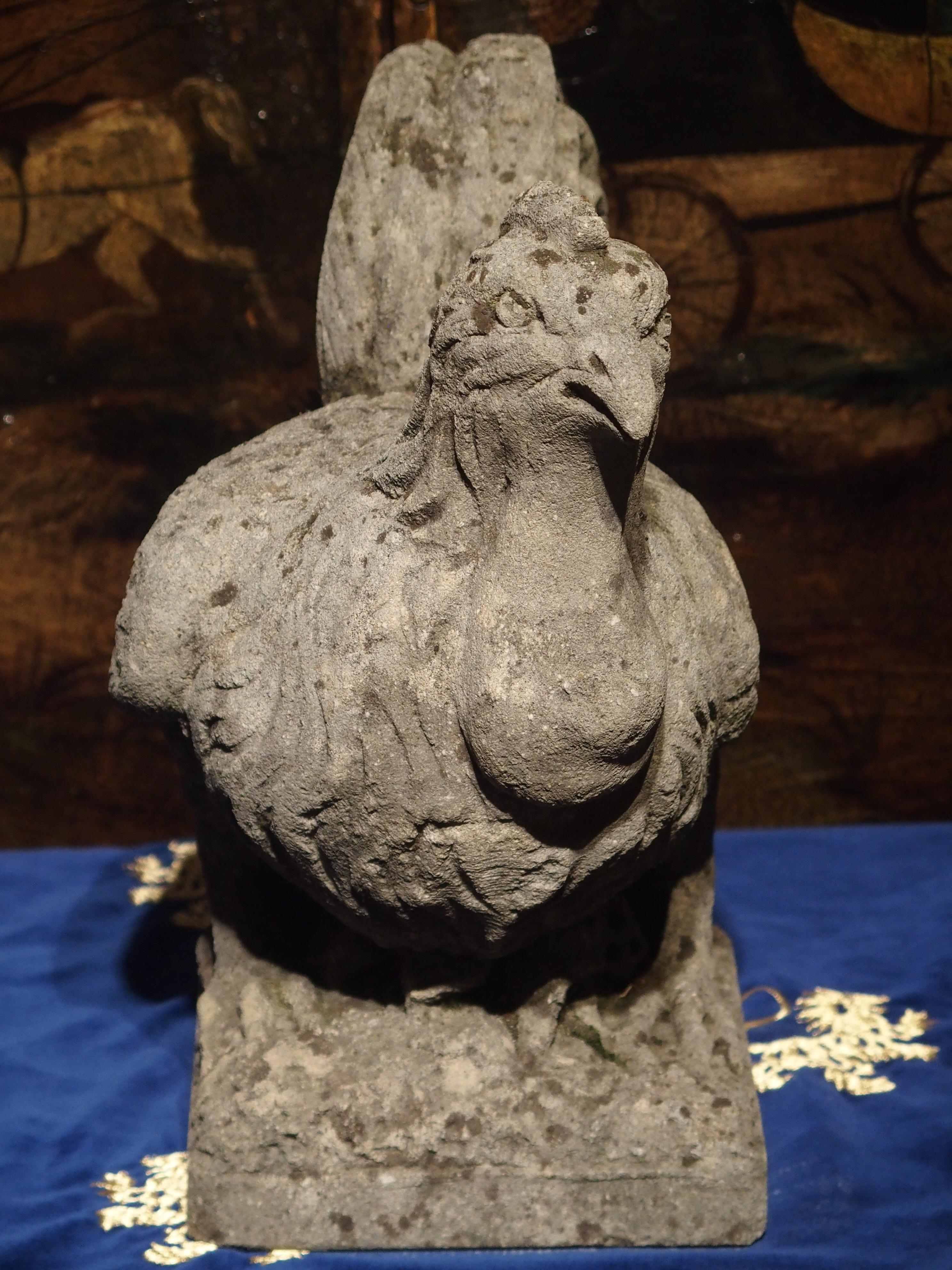 Carved Italian Limestone Chicken Statue, 20th Century In Good Condition In Dallas, TX