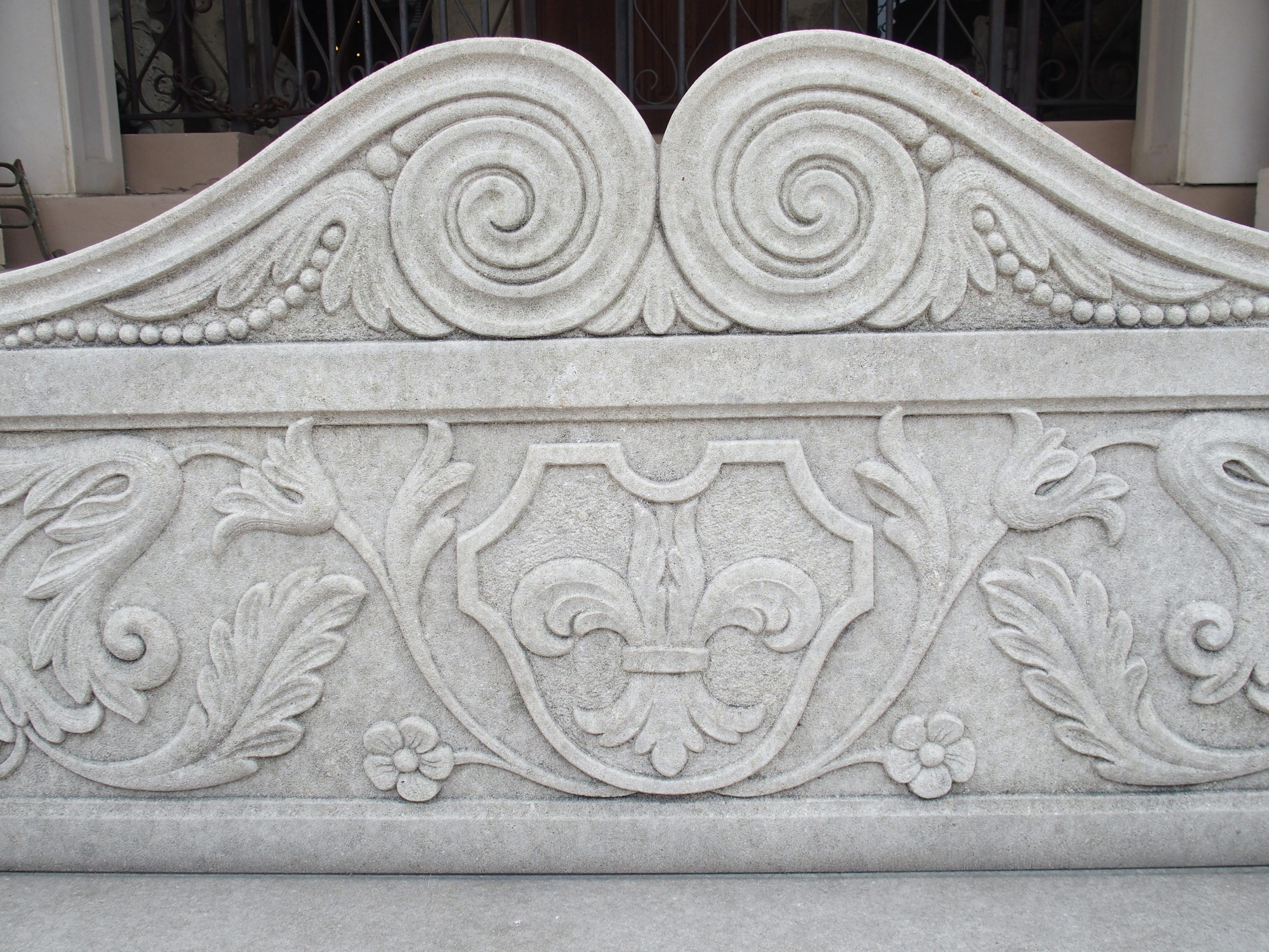Carved Italian Limestone Garden Bench with Fleur De Lys and Acanthus Decoration For Sale 3