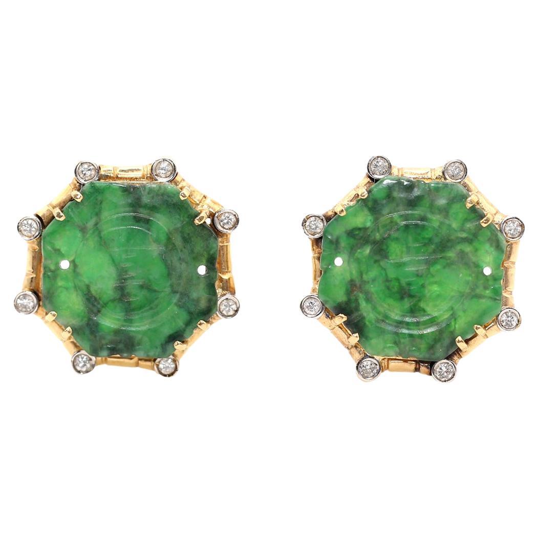 Carved Jade And Diamond Earclips 18K Gold, 1970 For Sale