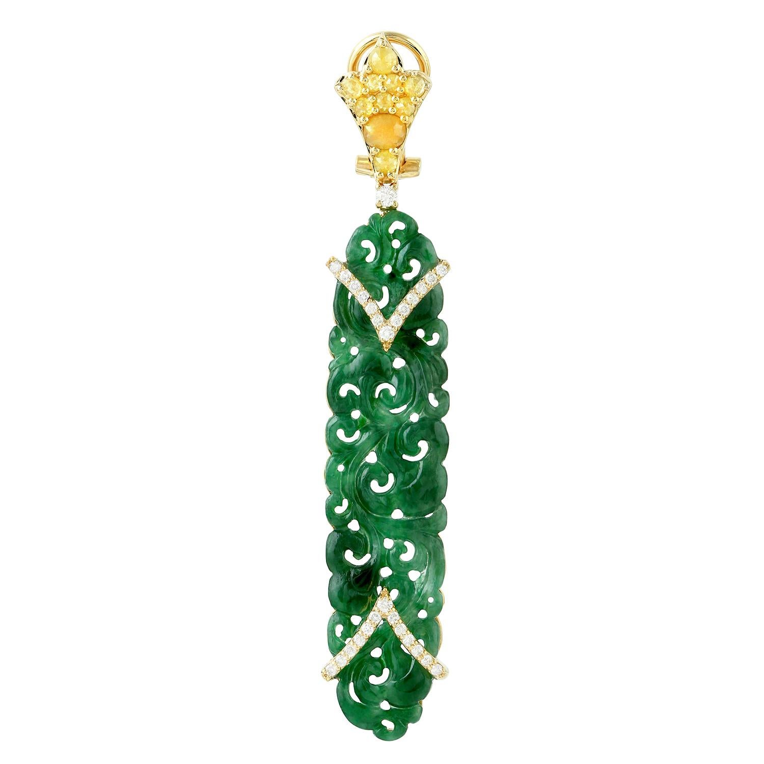 Mixed Cut Carved Jade and Diamonds Earrings 26.17 Carats 18K Yellow Gold For Sale