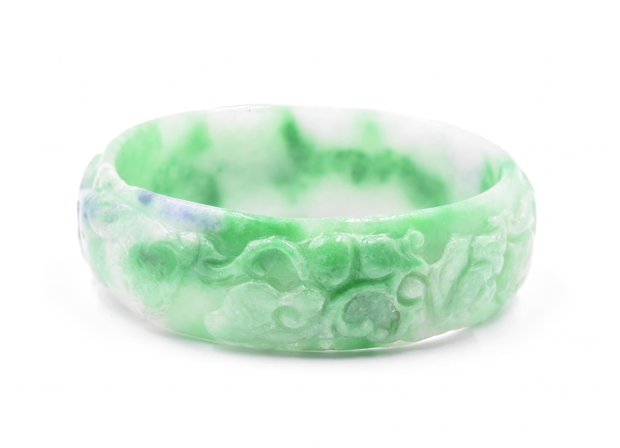 Material: Jade
Dimensions: bracelet will fit a 7.5-inch wrist
Weight: 64.64 grams
