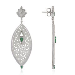 Pendientes de diamantes de oro de 18 quilates con esmeralda de jade tallada