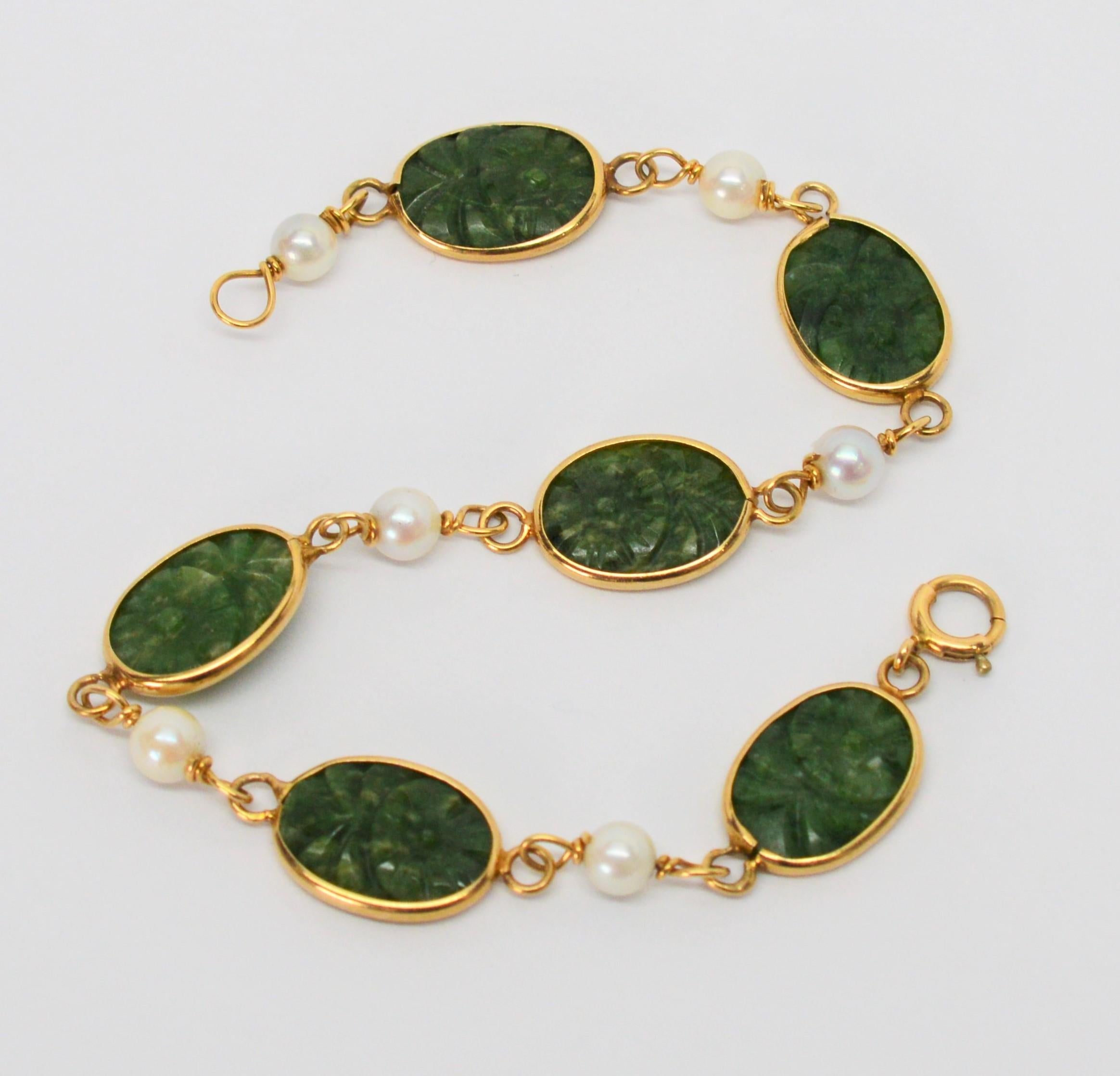 Carved Jade Pearl Yellow Gold Link Bracelet 1