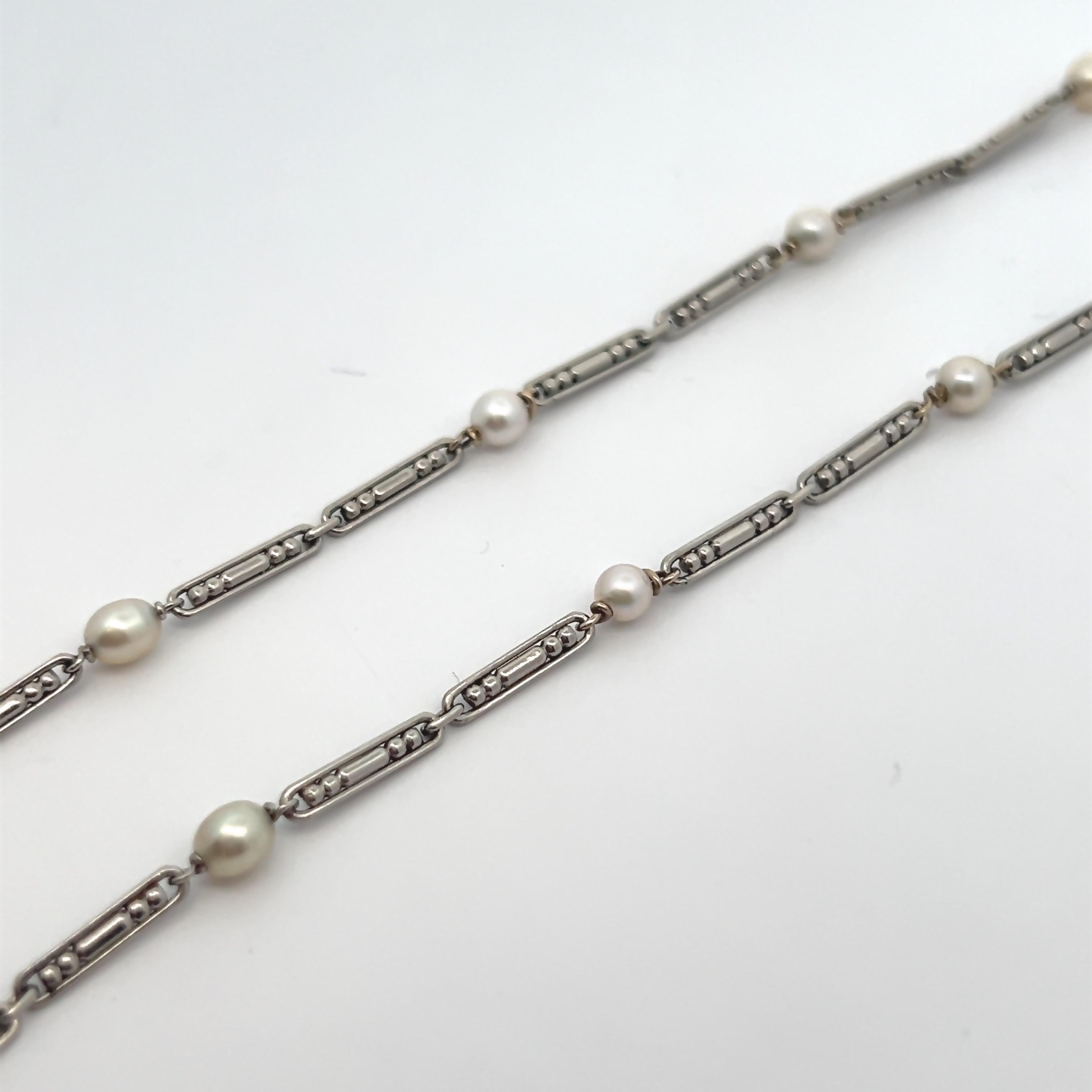Women's Carved Jade Pendant Necklace For Sale
